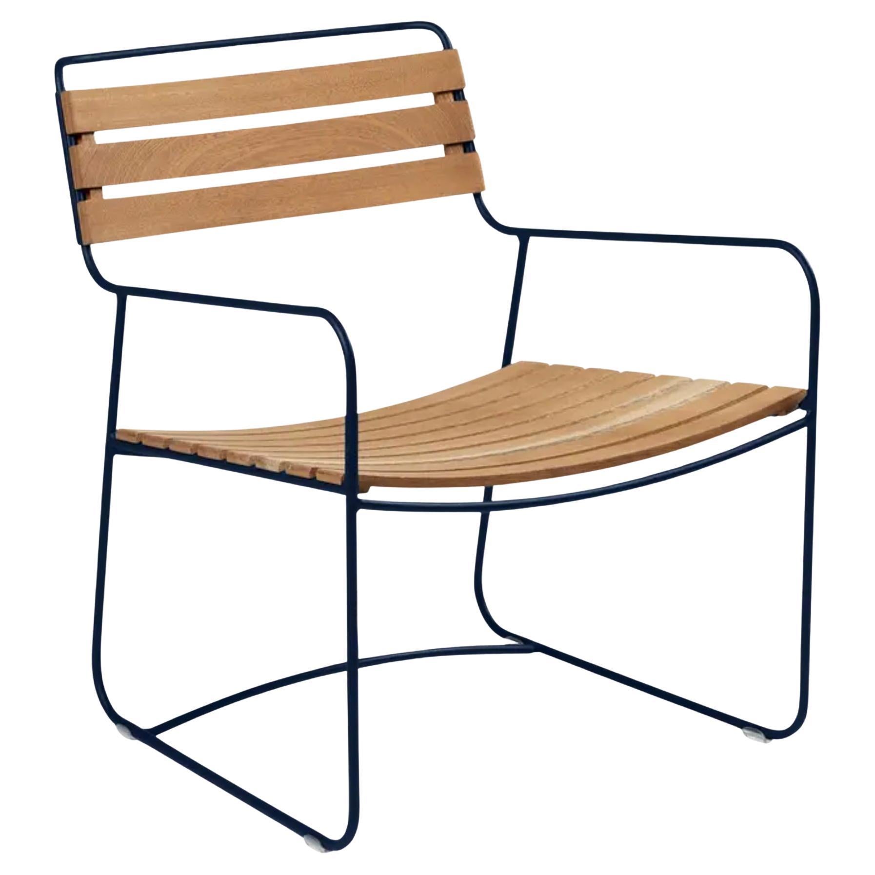 Fermob - SURPRISING Teak Low Armchair - Deep blue