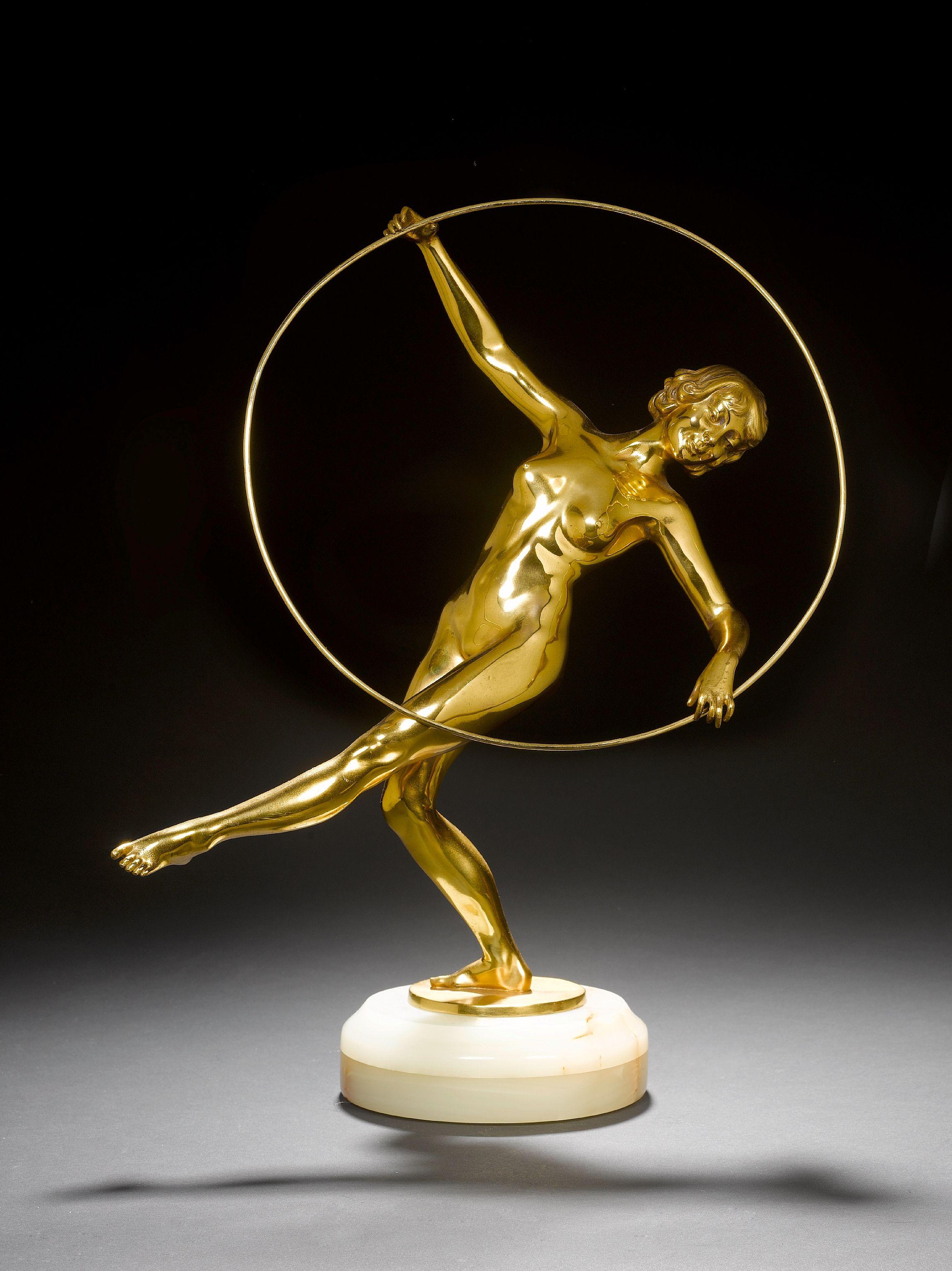 Fernand Ouillon-Carrère Figurative Sculpture - Dancing Girl