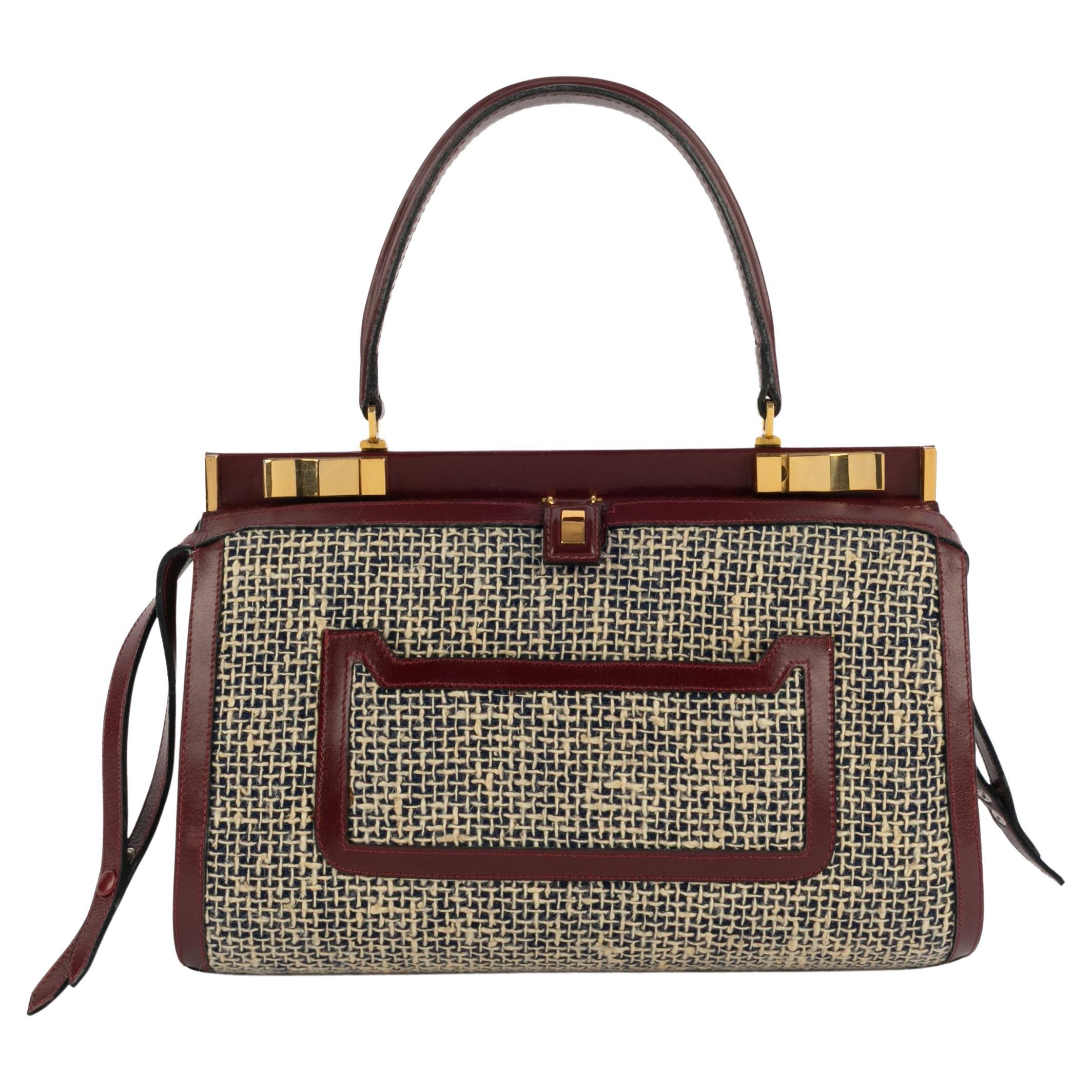 Sac en cuir Fernande Desgranges en vente