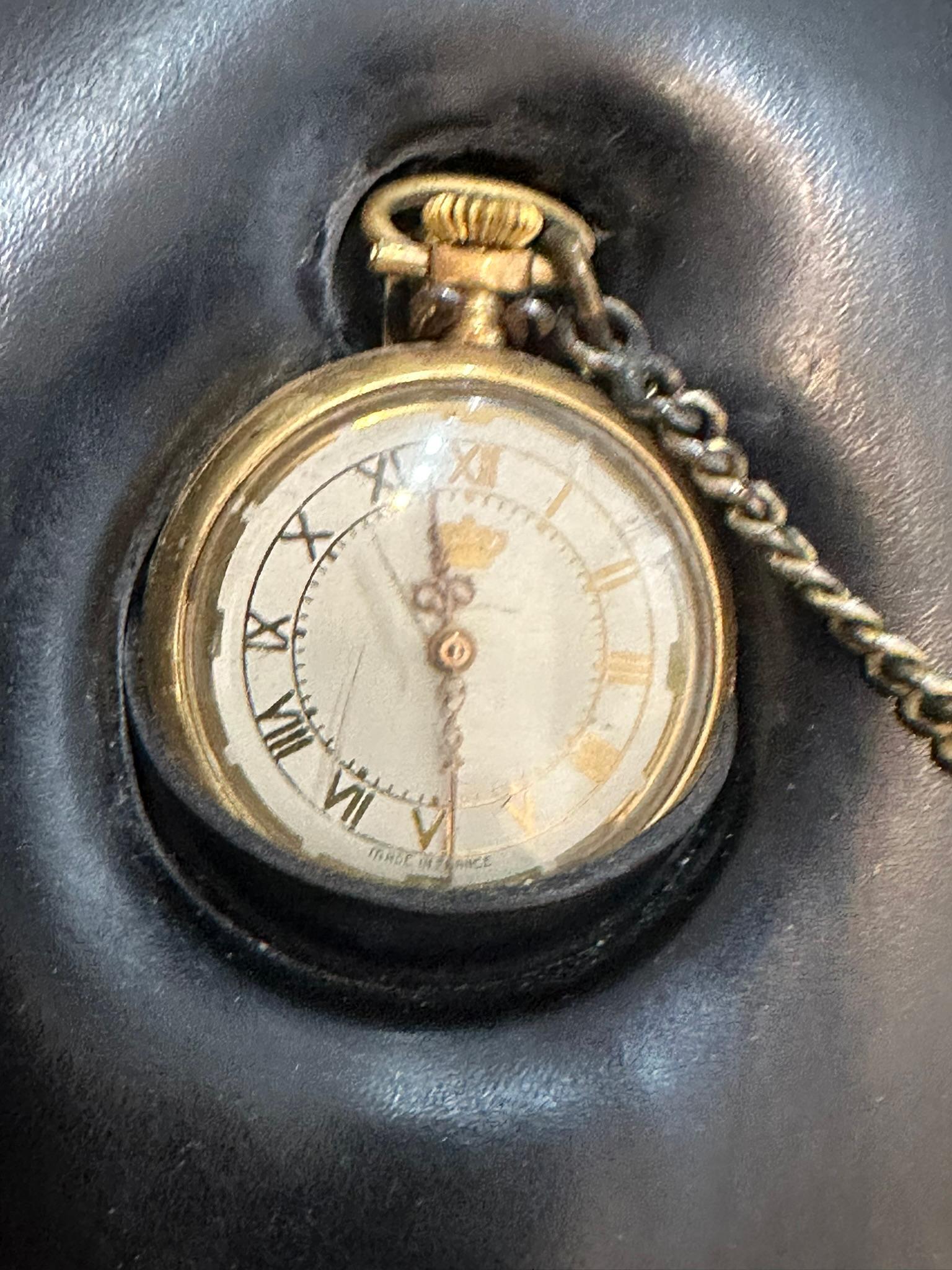 Fernande DesGranges Paris Chocolate Brown Leather GH Watch & Chain Handbag 1950s en vente 14