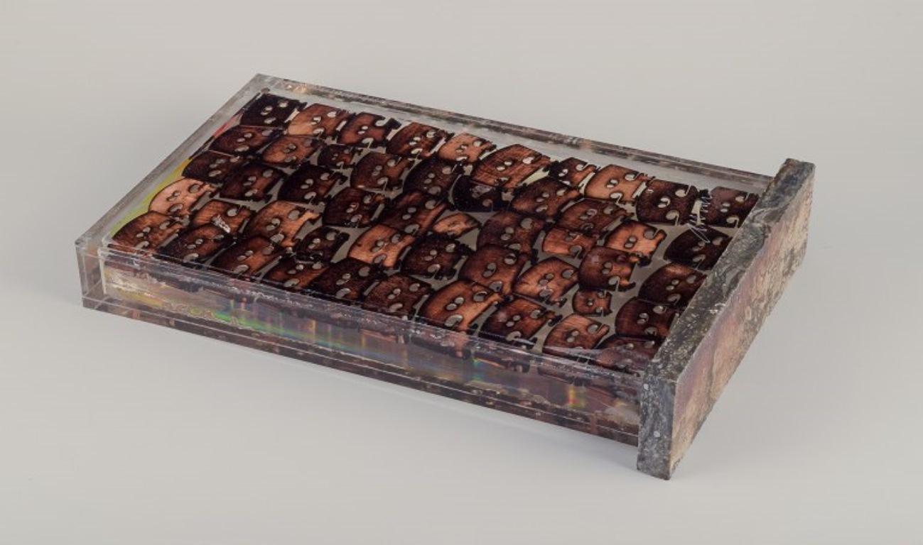 20ième siècle Arman Fernandez Arman (1928-2005). Accumulation de ponts de violon en bois brûlé en résine en vente