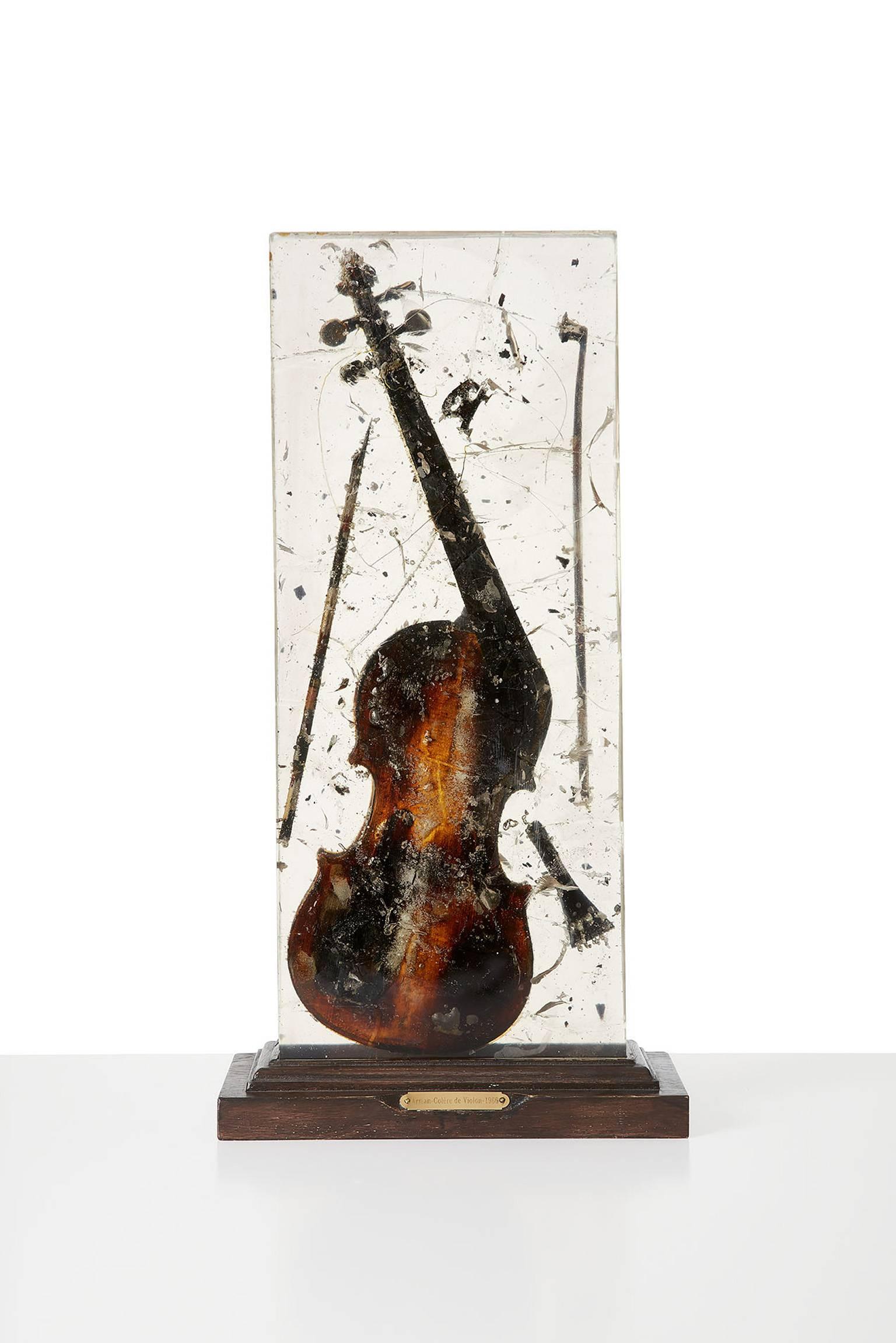 Fernandez Arman Figurative Sculpture - Colère de Violon 