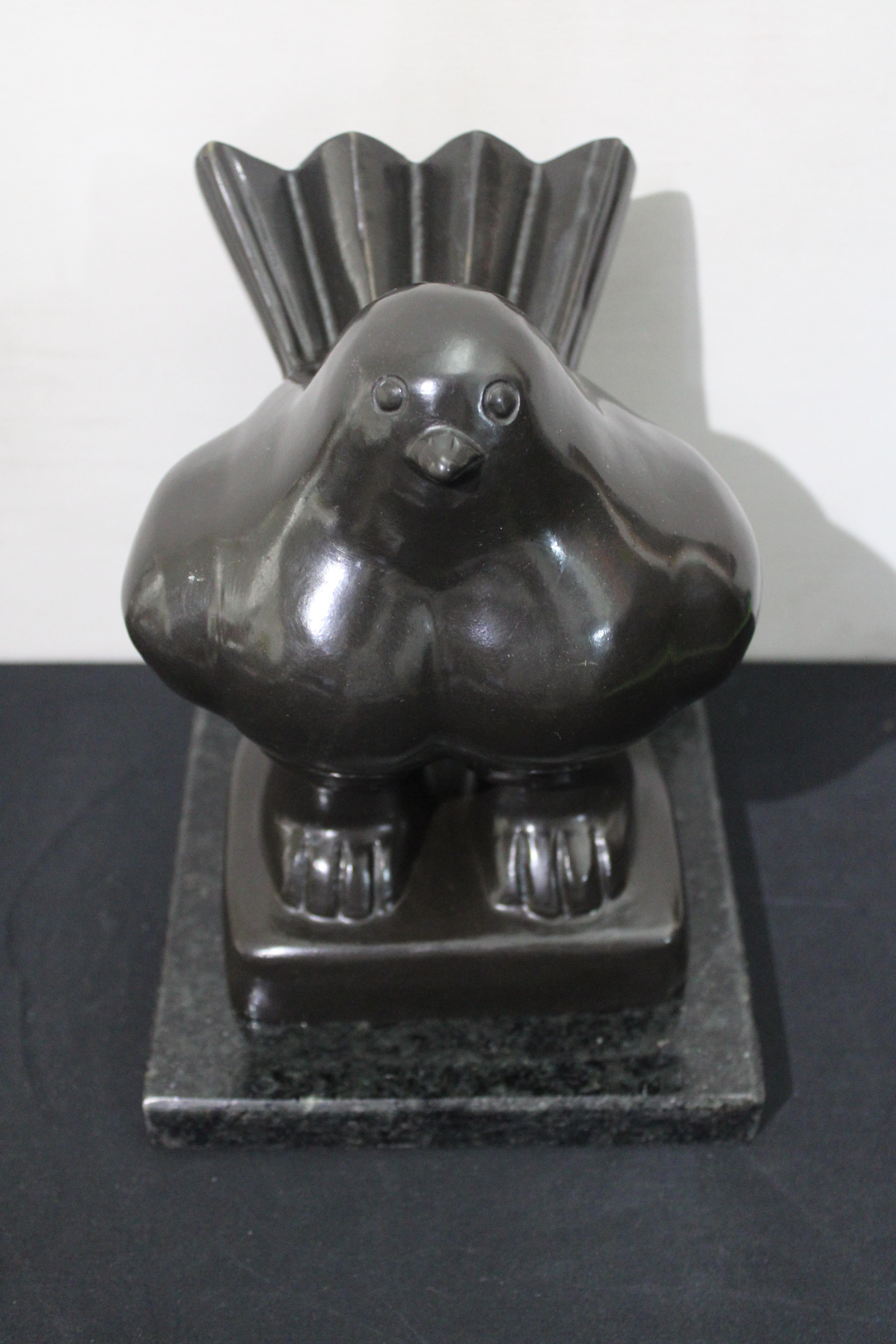 Escultura de bronce de Botero  Pájaro - Sculpture Contemporáneo de Fernando Botero