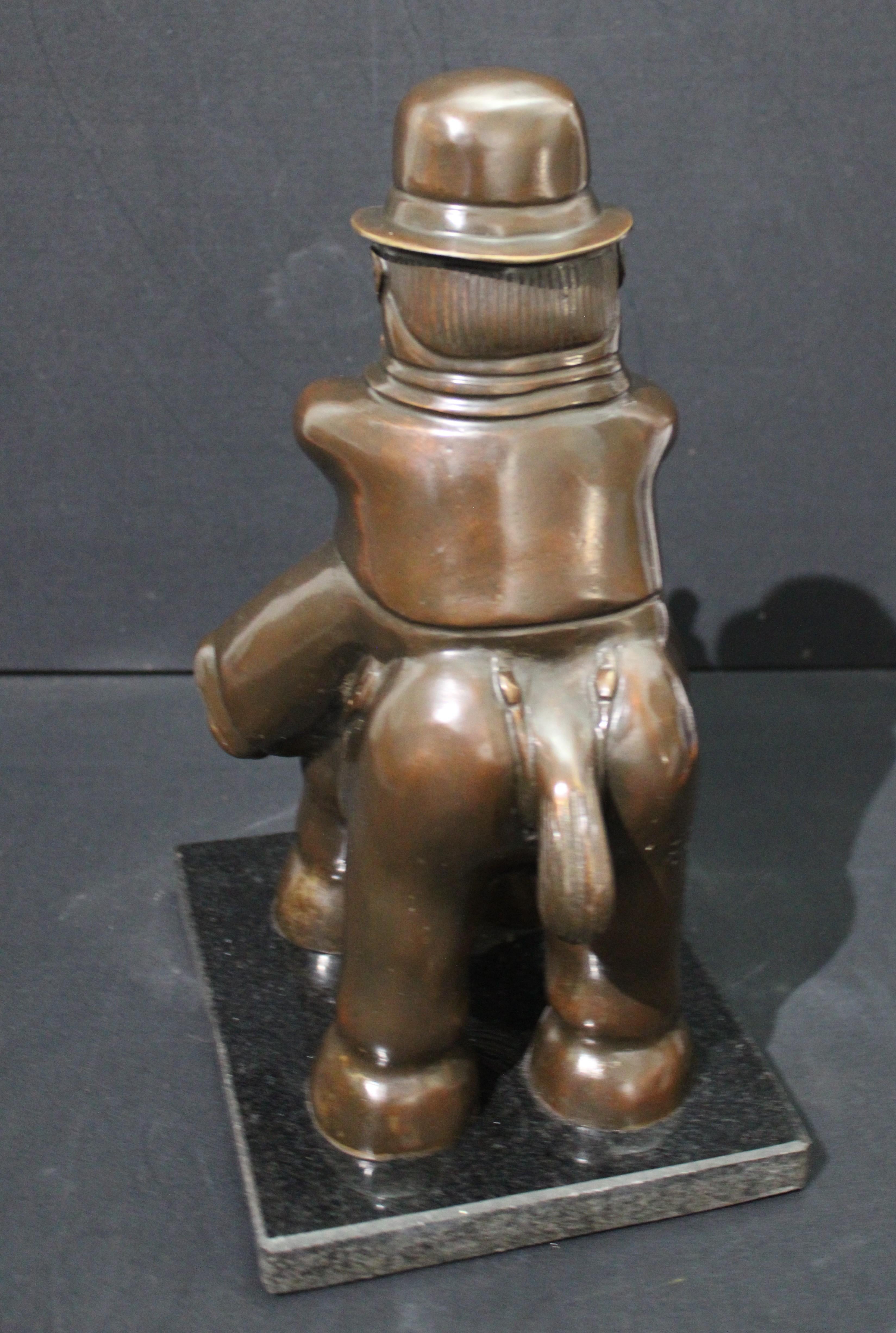 Sculpture en bronze d'après Botero  Man à cheval en vente 3