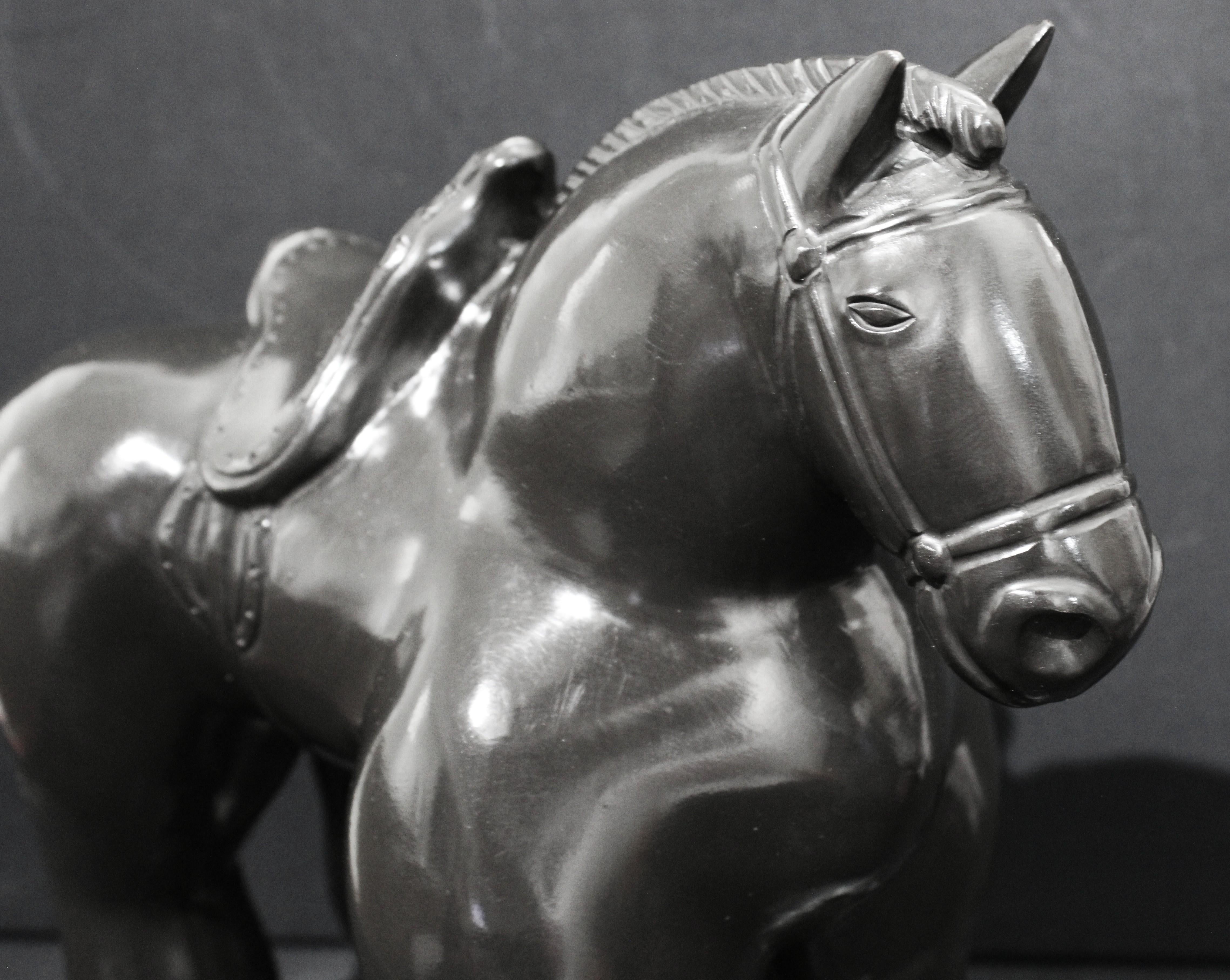 After Botero - Horse with Saddle Sculpture im Angebot 6