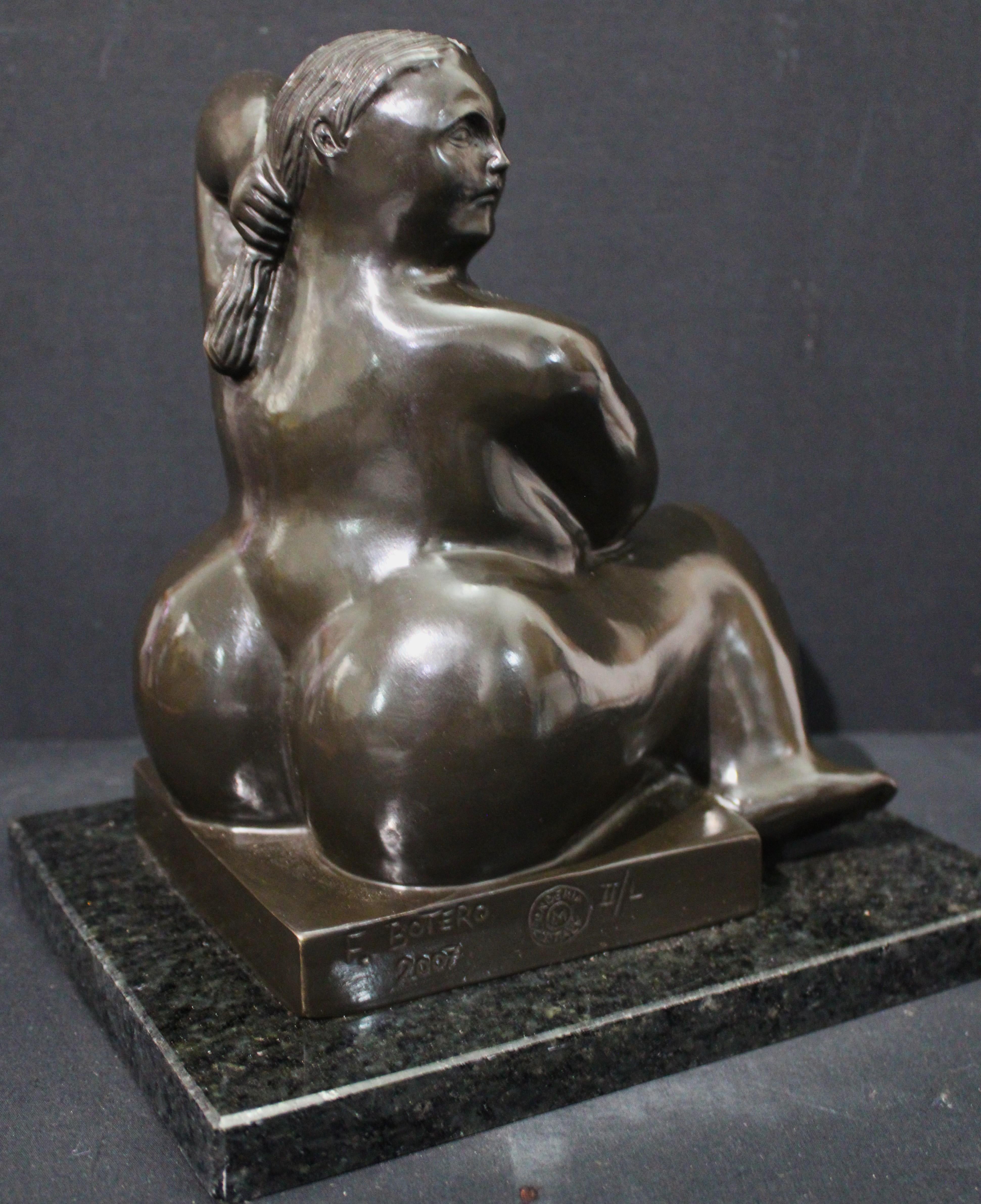 After Botero - Seated Nude Woman Bronze Sculpture en vente 6