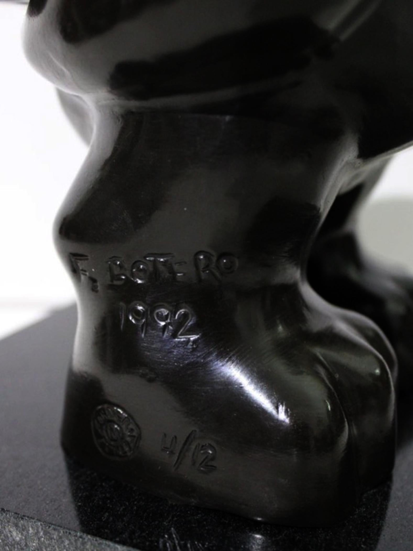 Dopo Botero - Piccolo uccello  Scultura - Sculpture di Fernando Botero