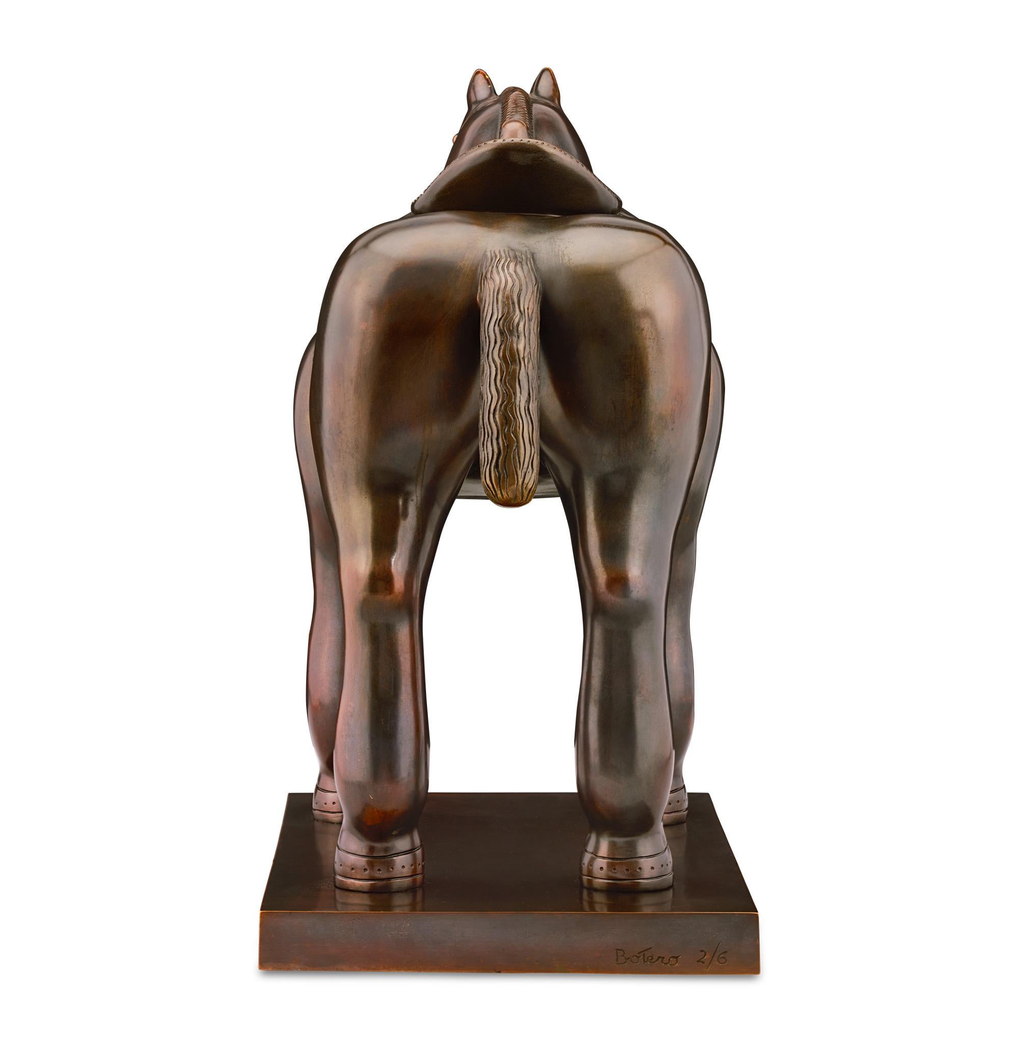 Pferd mit Sattel von Fernando Botero im Angebot 4
