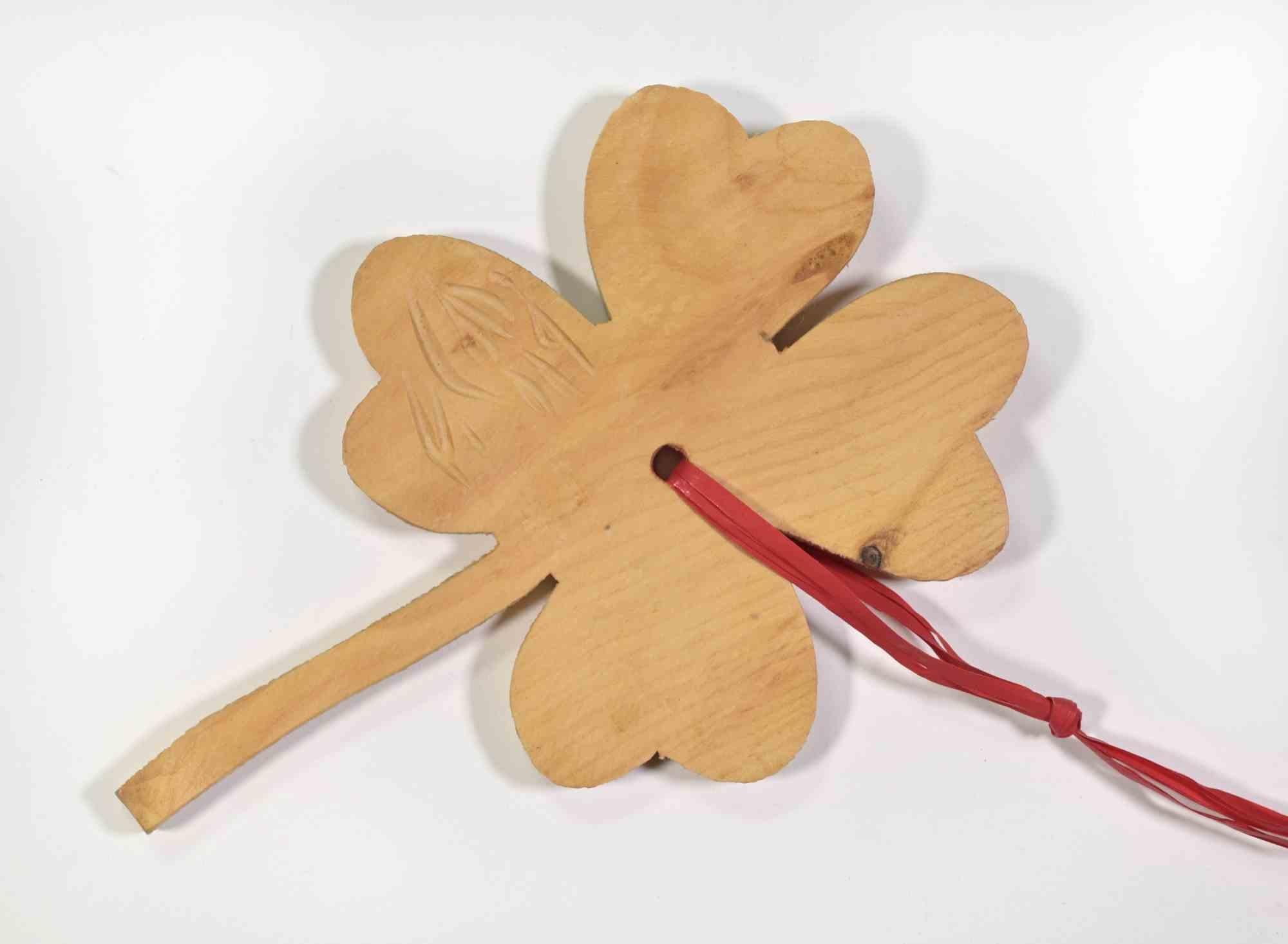 Hand crafted sculpture realized by Ferdinando Codognotto in 2020 using Cimolo wood.

Carved Signature.

Excellent condition.