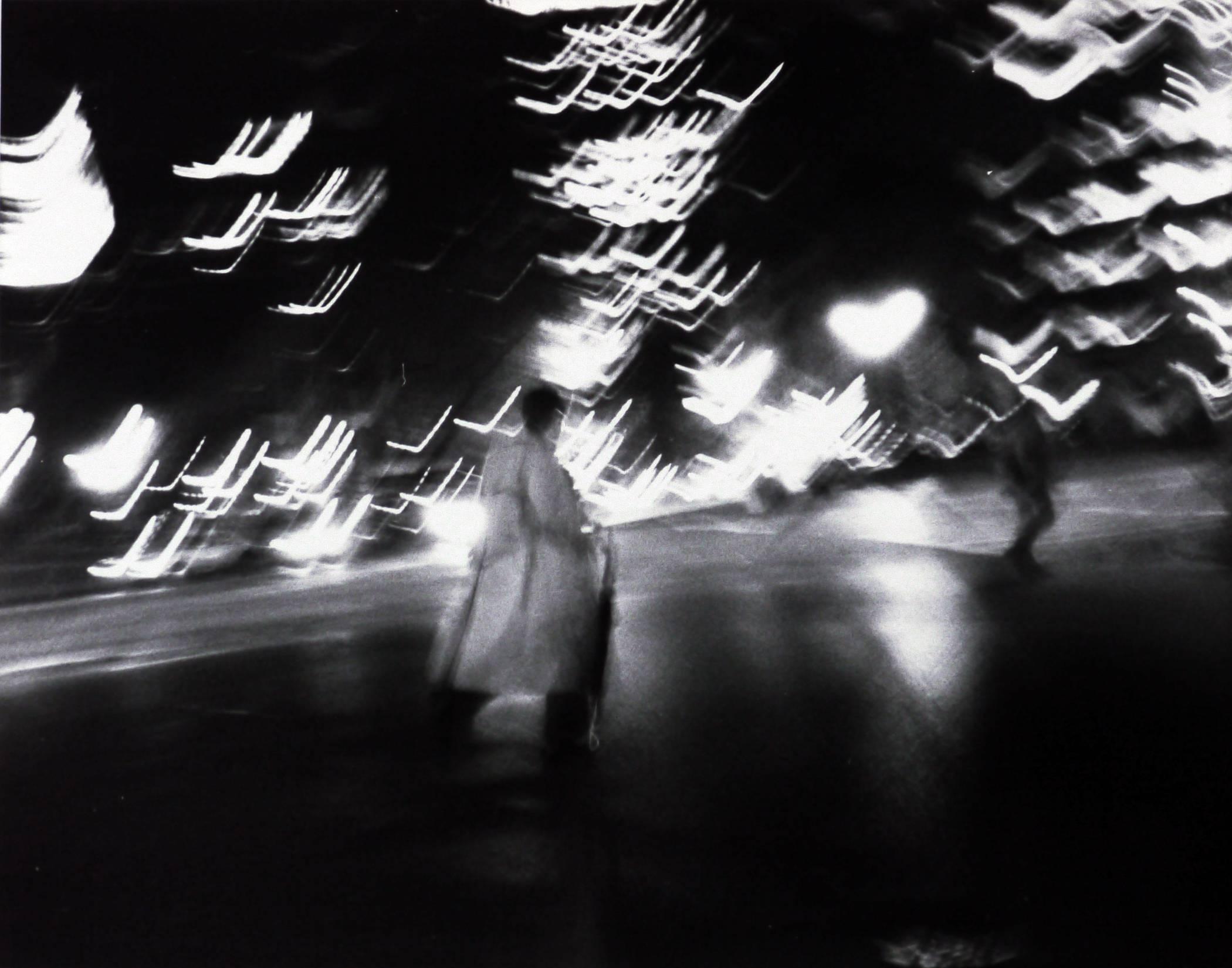 Fernando Natalici Black and White Photograph - 'Blurry Reality' vintage Manhattan photograph