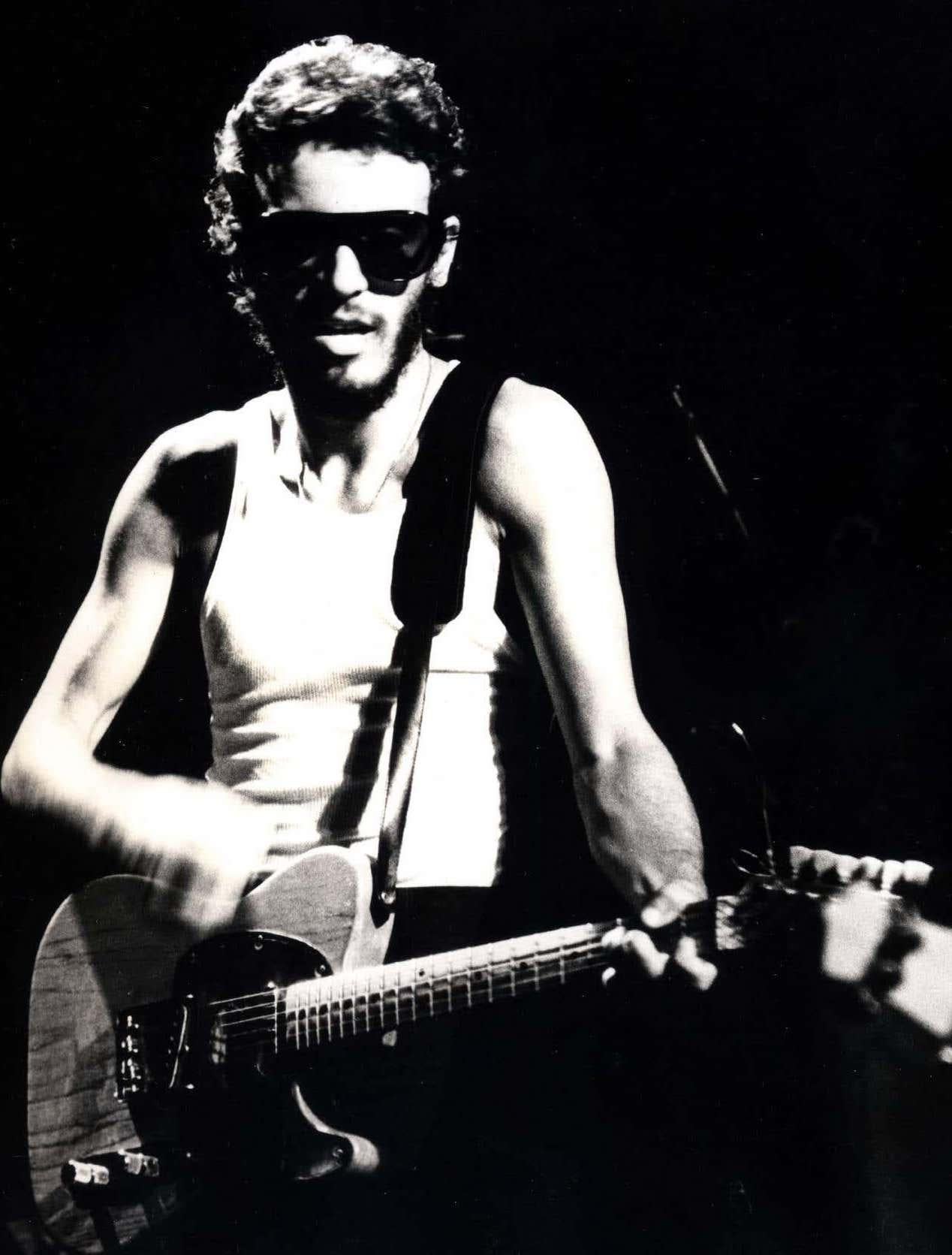 Fotografie von Bruce Springsteen (The Bottom Line NYC 1975) (Schwarz), Figurative Photograph, von Fernando Natalici