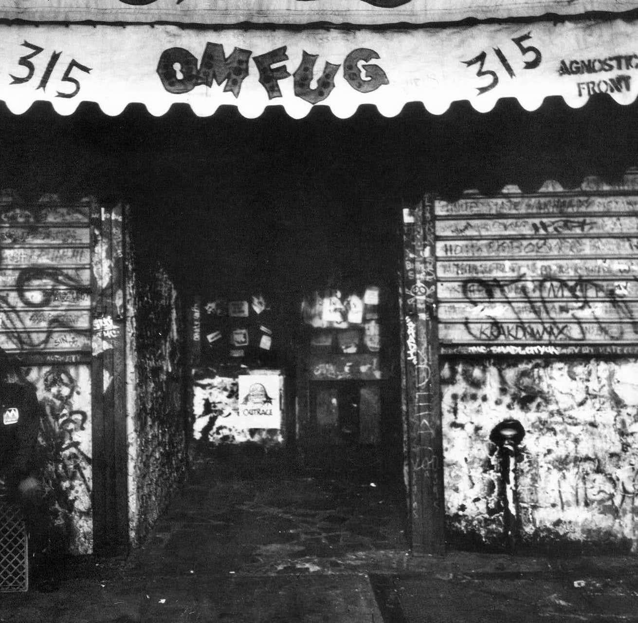 CBGB Photograph New York, 1982 (East Village 1980s)  For Sale 1