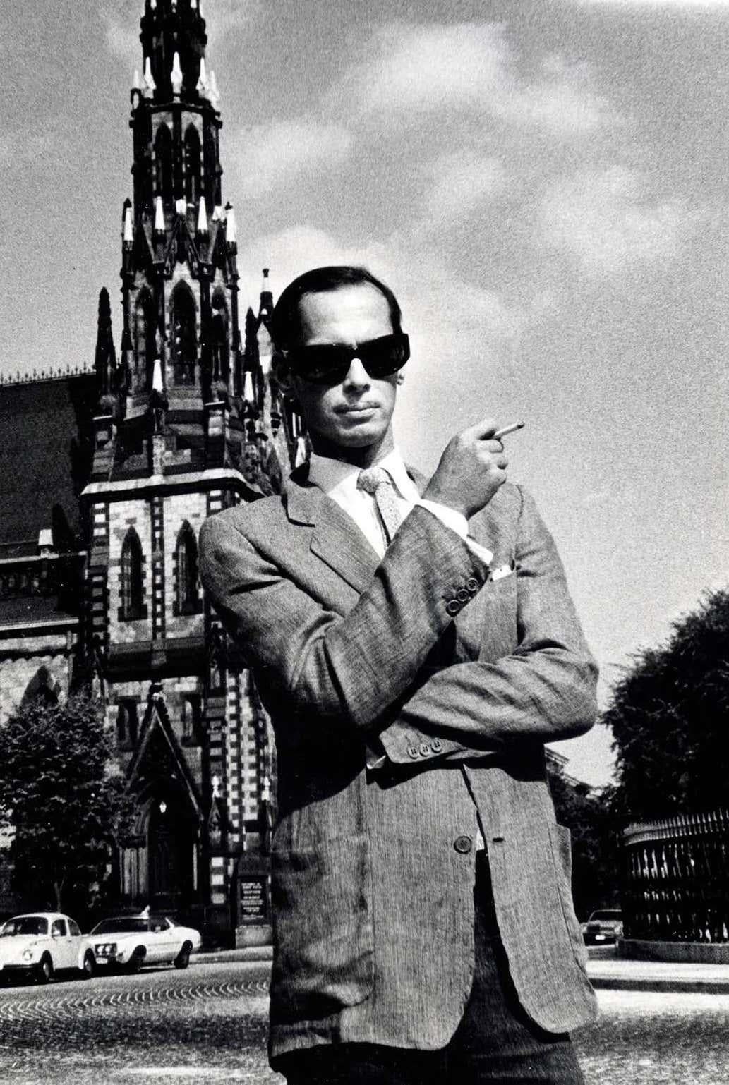 John Waters Baltimore 1985 (John Waters Fotografie) – Photograph von Fernando Natalici