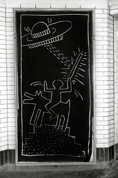 Keith Haring Subway Art photo c.1981 (Keith Haring subway drawings)