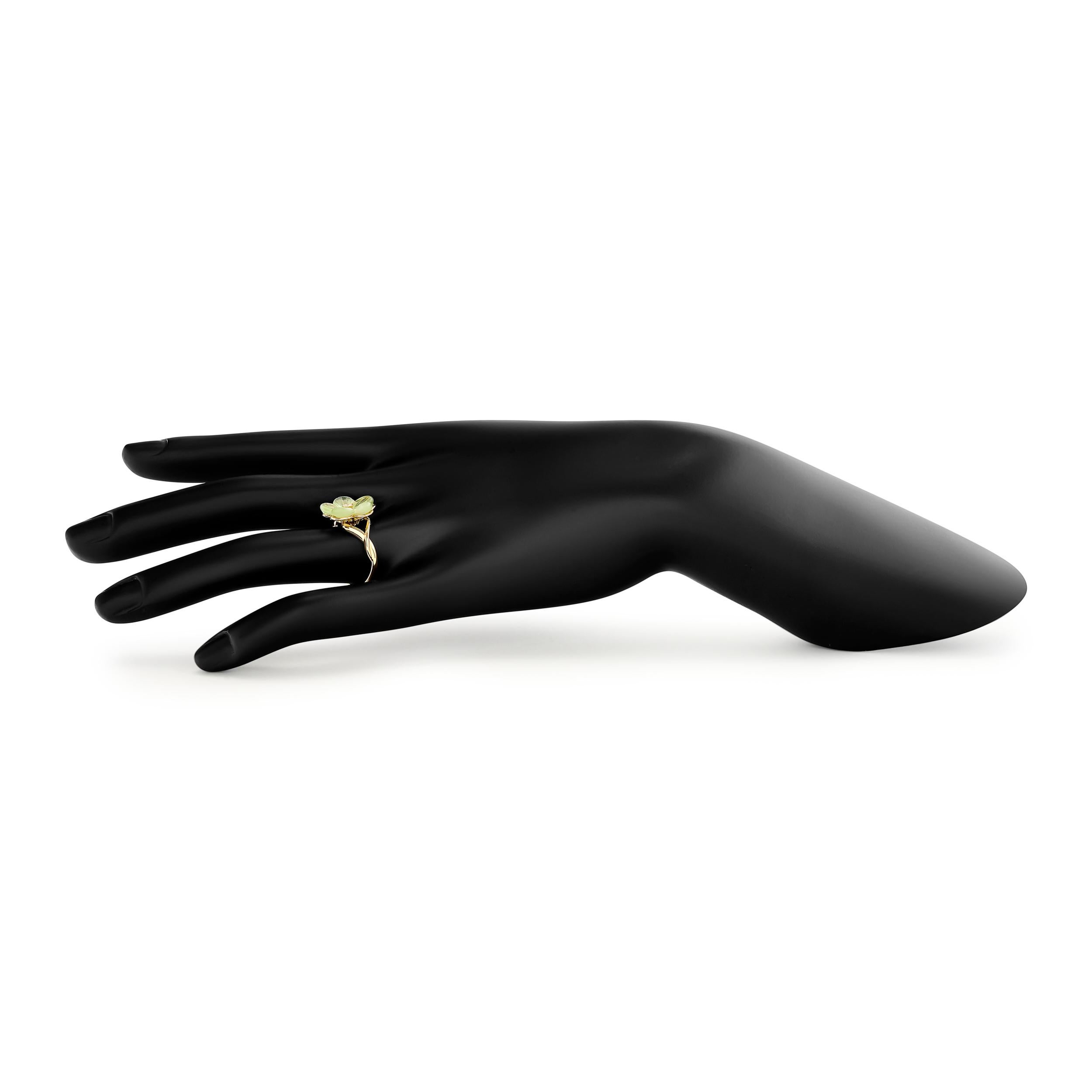 Ferragamo 18 Karat Black Onyx Ring Size 4.50 In Excellent Condition For Sale In Philadelphia, PA