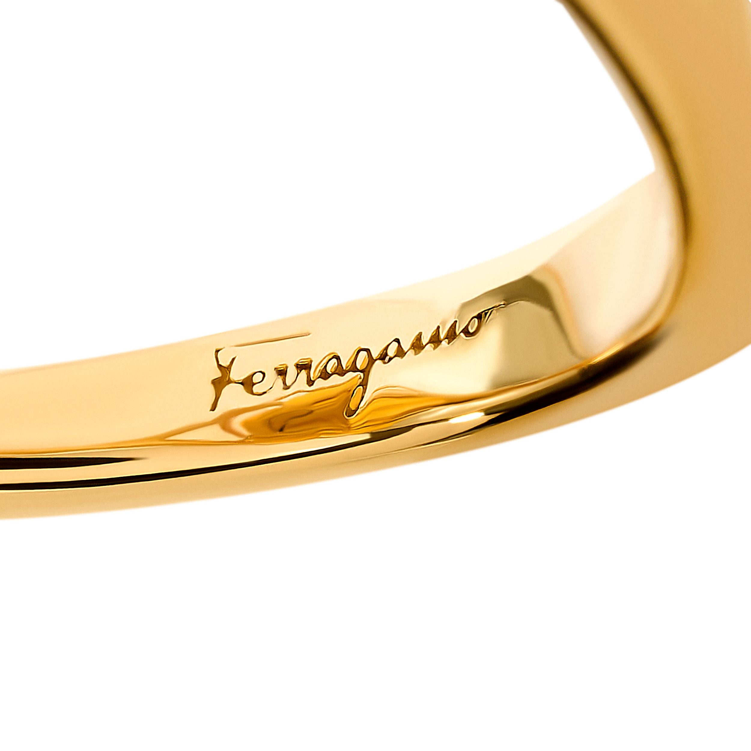 Ferragamo 18 Karat Yellow Fire Opal Flower Diamond Ring Size 6.00 In Excellent Condition For Sale In Philadelphia, PA