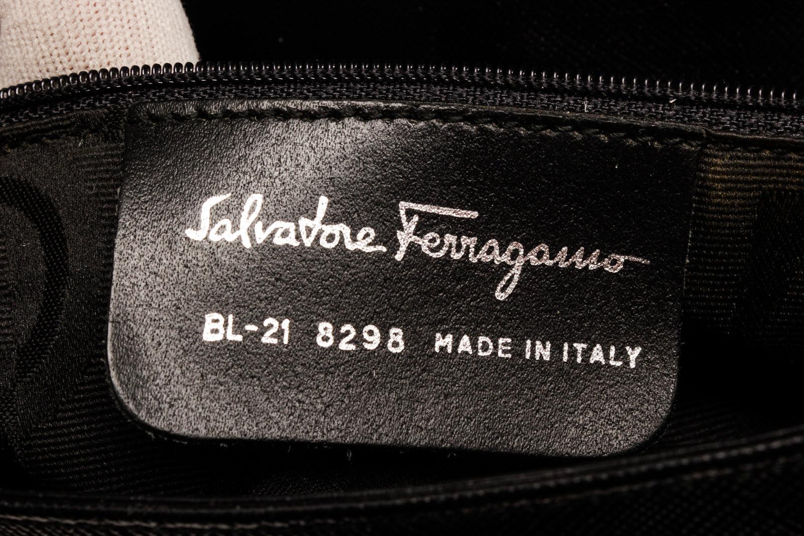 Ferragamo Black Leather Shoulder Bag with silver-tone hardware 3