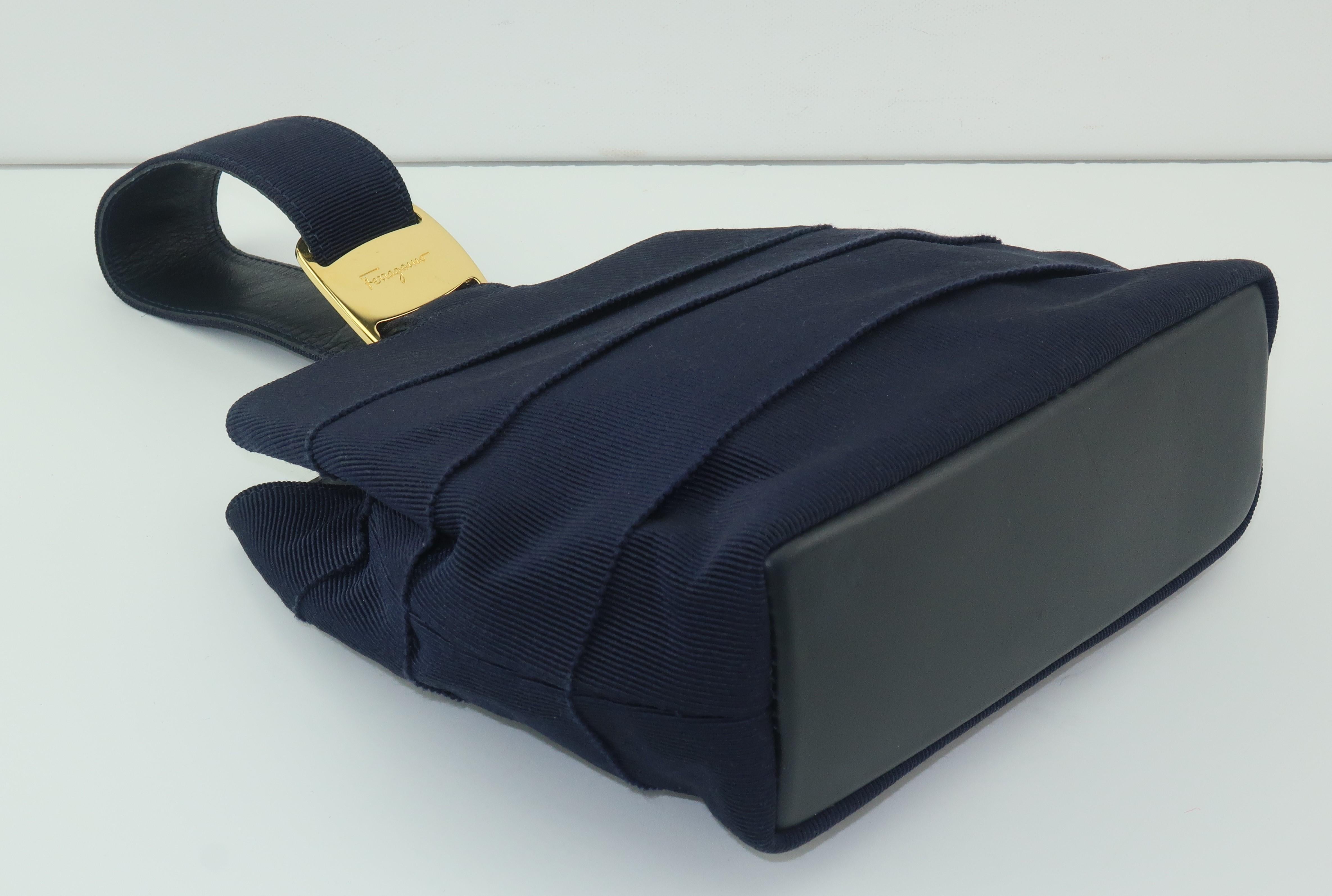 Ferragamo Blue Grosgrain Tiered Wristlet Handbag 3