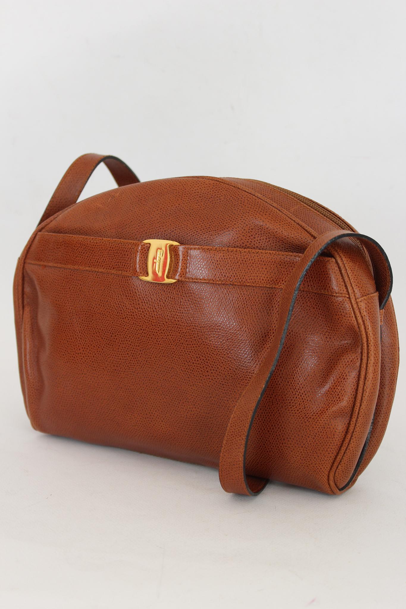 Women's Ferragamo Brown Leather Vintage Shoulder Bag 90s