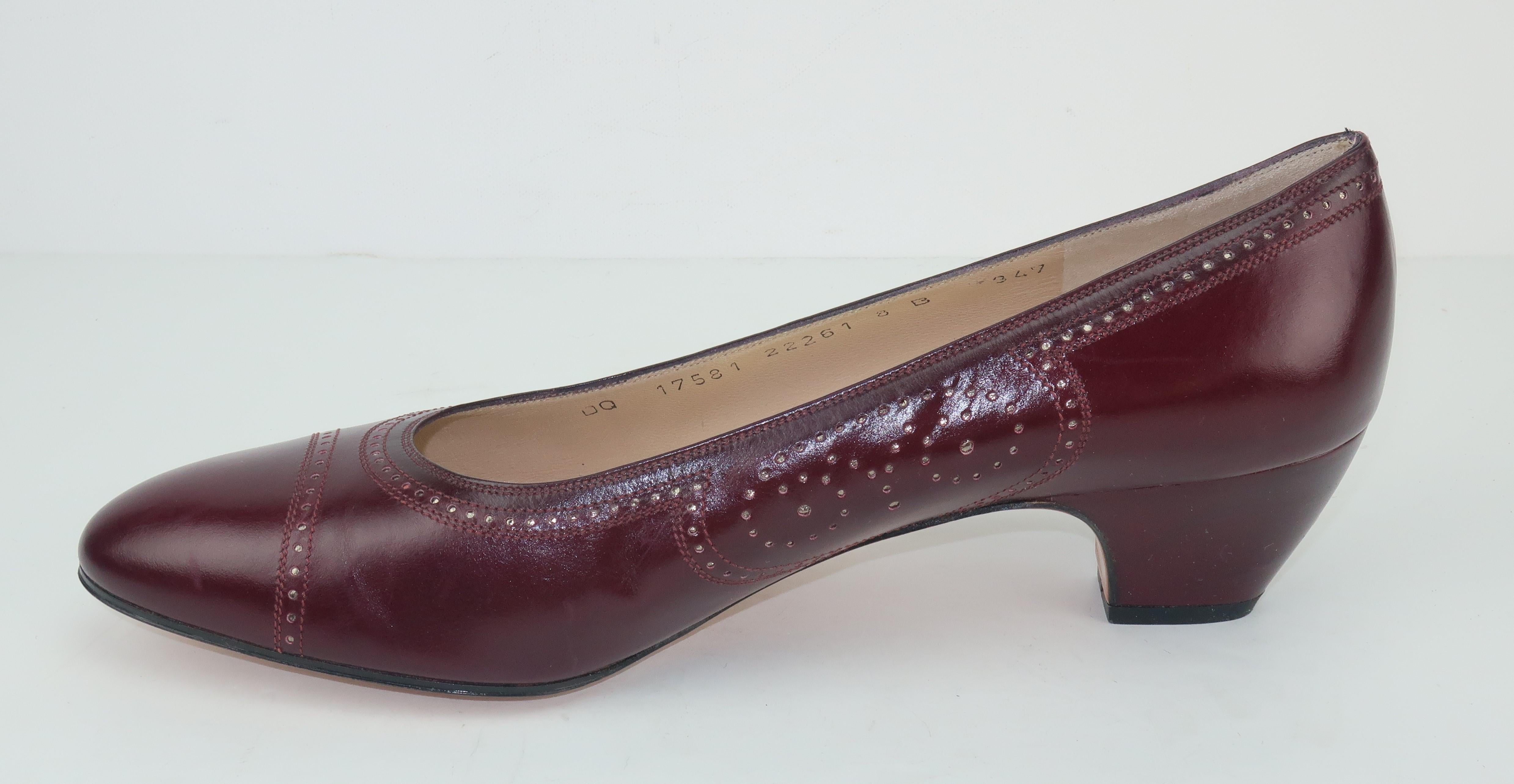 Ferragamo Burgundy Leather Spectator Style Shoes 8B, 1980's 2