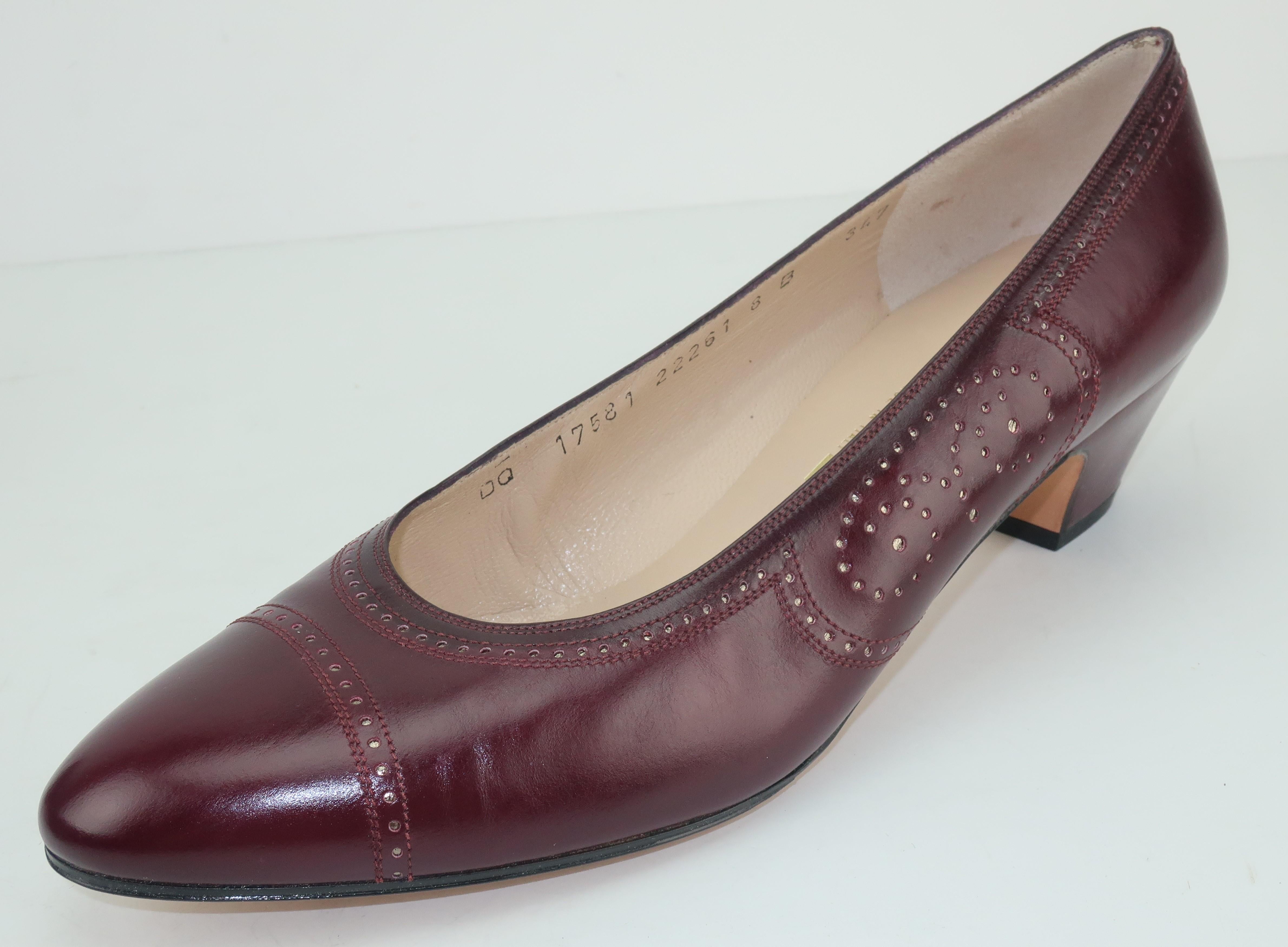 Ferragamo Burgundy Leather Spectator Style Shoes 8B, 1980's 3