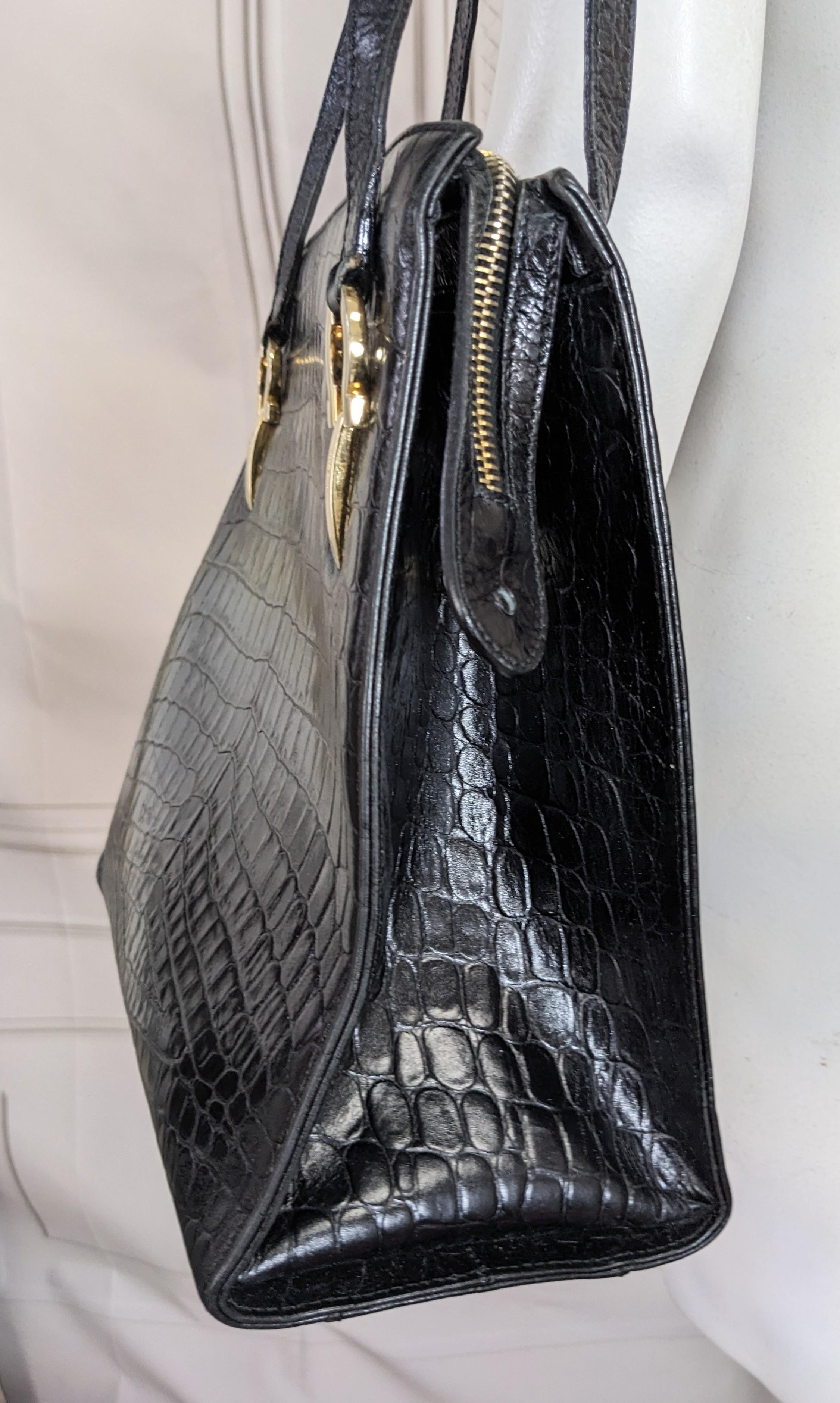 Ferragamo Faux Crocodile Umhängetasche im Angebot 2