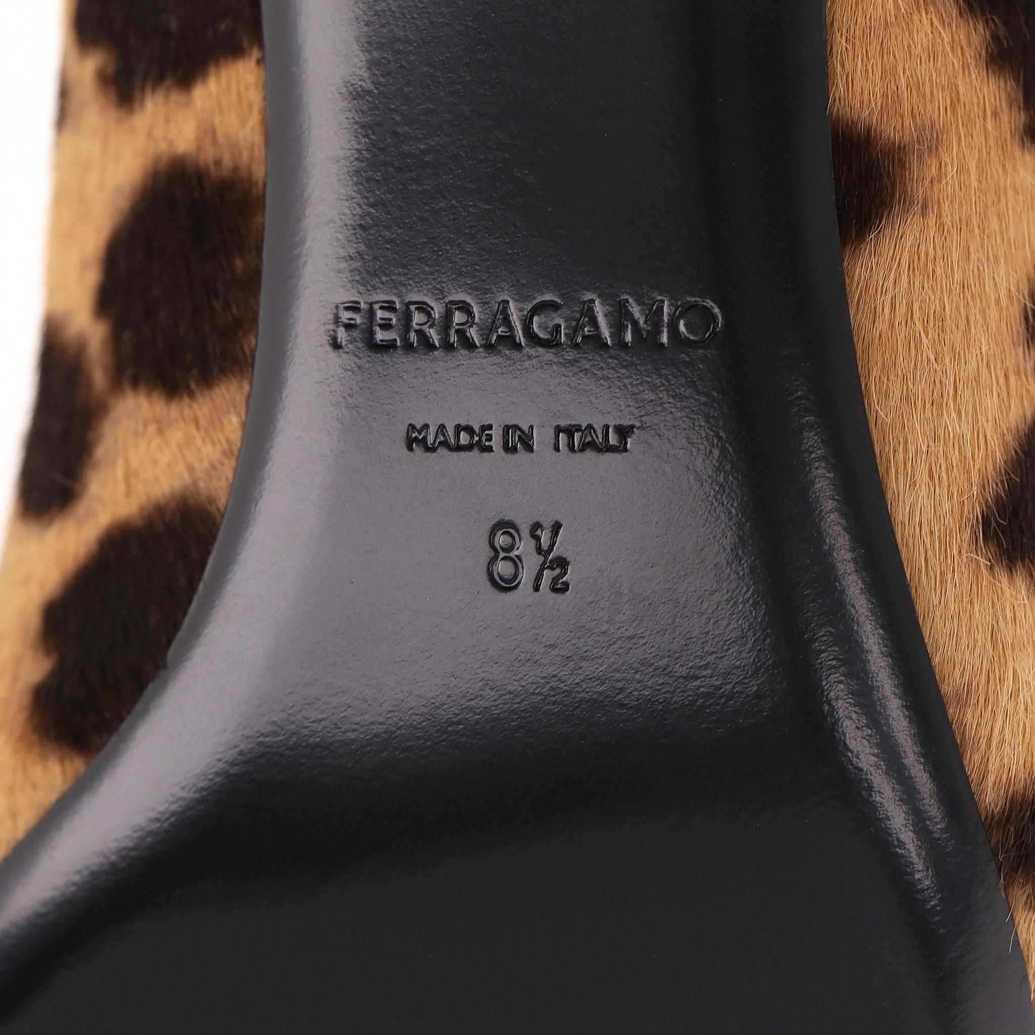 Ferragamo Leopard Print Pony Haar Siwar Pumps im Angebot 3