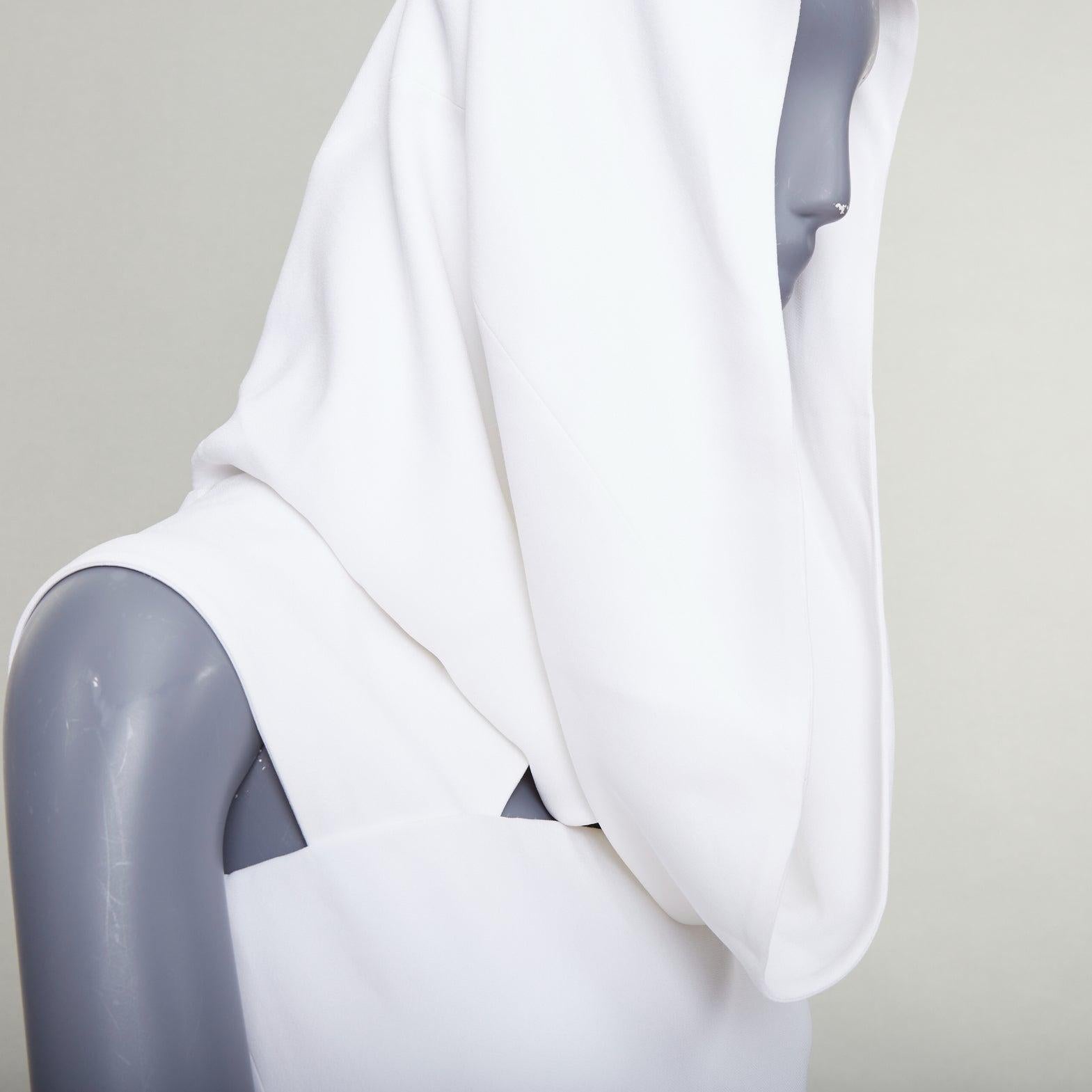 FERRAGAMO Maximilian Davis 2023 Runway Bridal weißes Minikleid aus Krepp mit Kapuze IT40 S (Grau) im Angebot