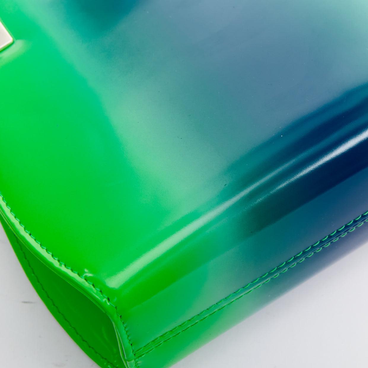 FERRAGAMO Maximilian Davis 2023 Runway Mini Wanda green blue airbrush calf bag en vente 3