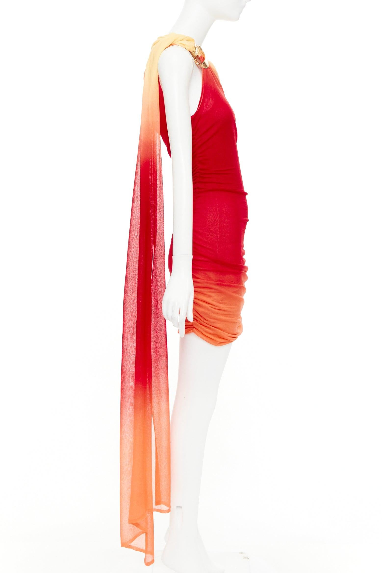 FERRAGAMO Maximilian Davis 2023 Runway one shoulder red ombre tulle dress M Neuf - En vente à Hong Kong, NT
