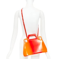 Ferragamo Maximilian Davis 2023 Runway Wanda sunset red orange airbrush sac en veau