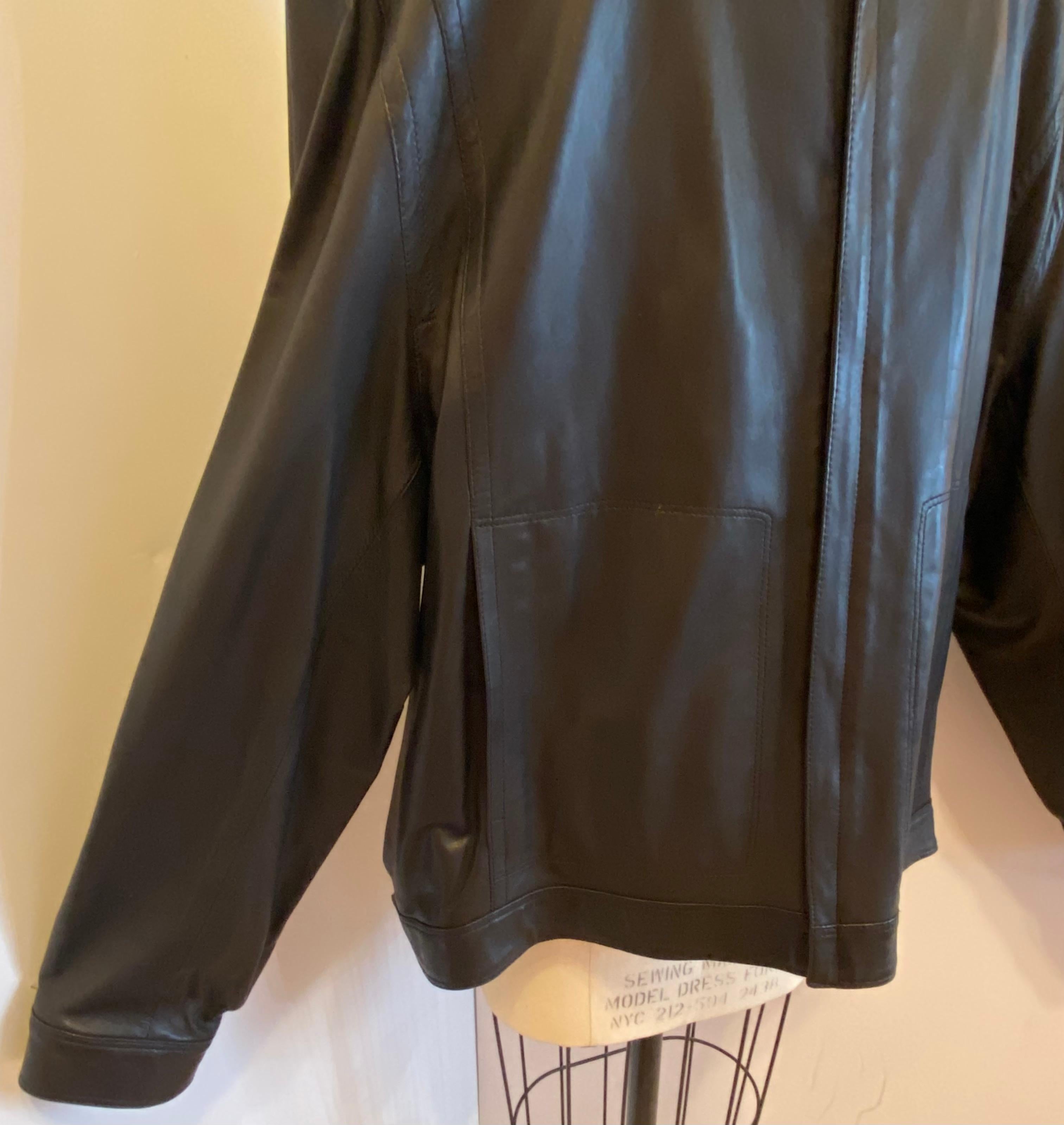 Veste Ferragamo Mid-Night en cuir d'agneau noir entirement double de fermeture clair pour hommes Bon état - En vente à New York, NY