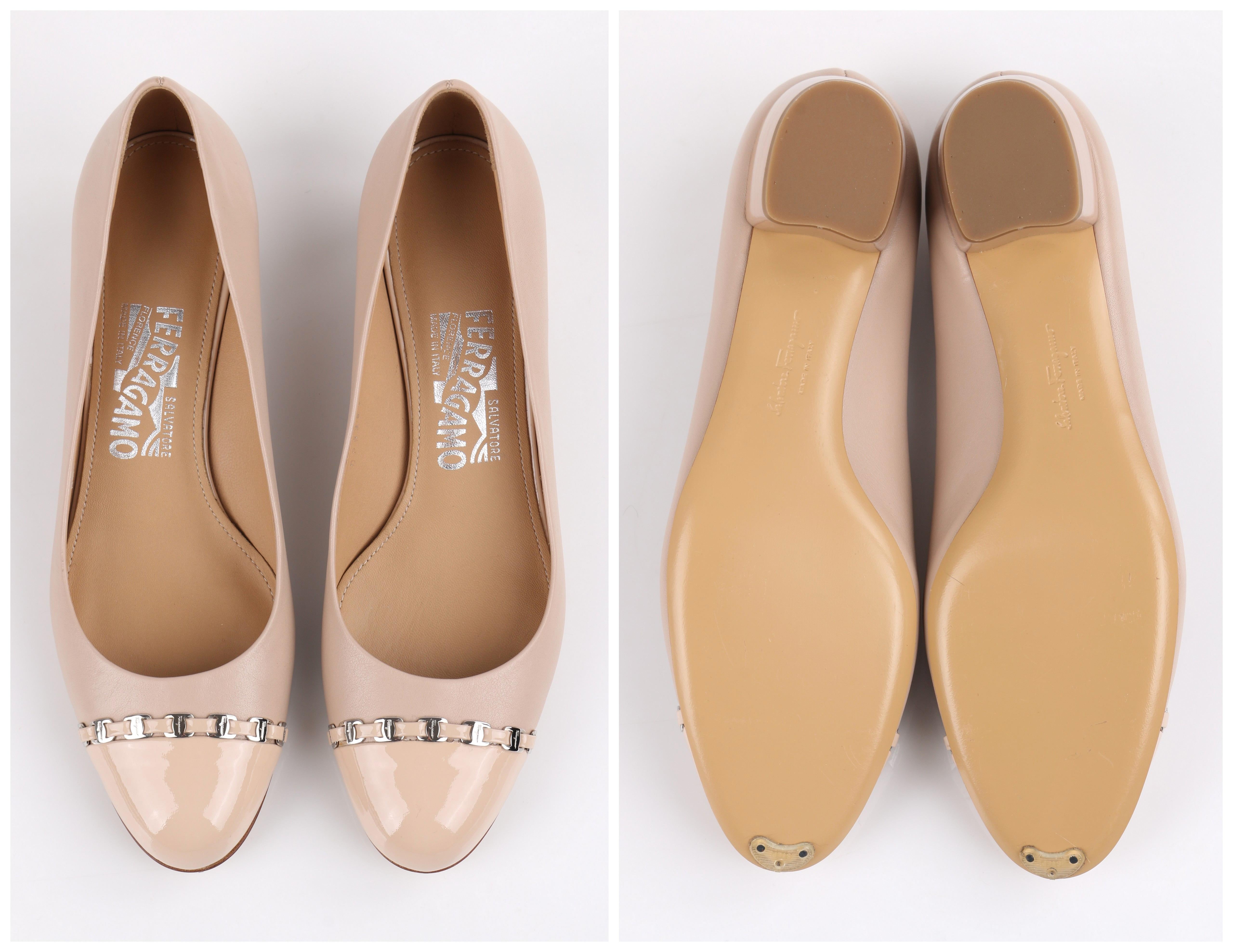 Women's SALVATORE FERRAGAMO “Pim” Nude Patent Leather Silver Chain Pump Heel Size 7.5 