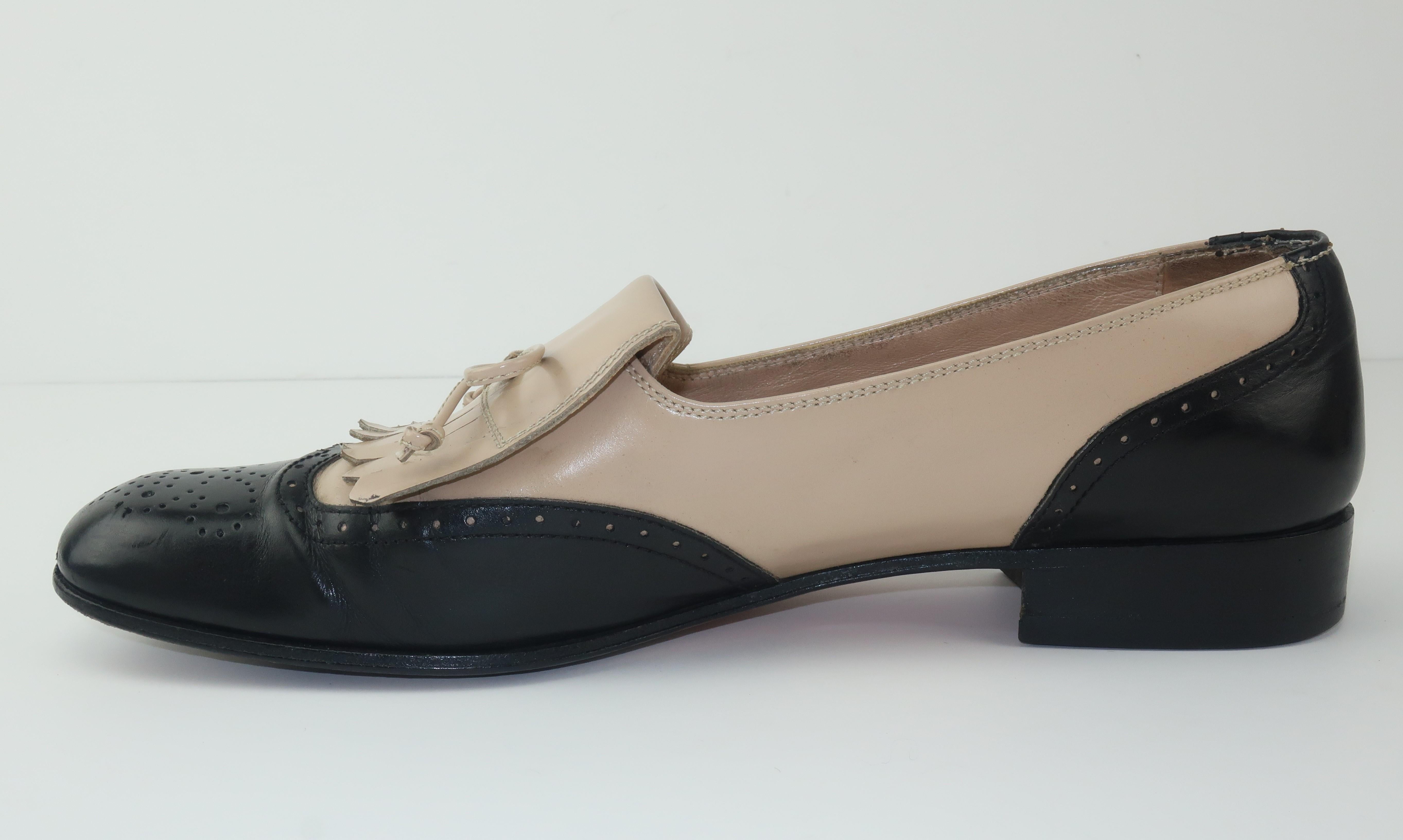 Ferragamo Two Tone Spectator Black Leather Kiltie Shoes, Sz 8 AA 3