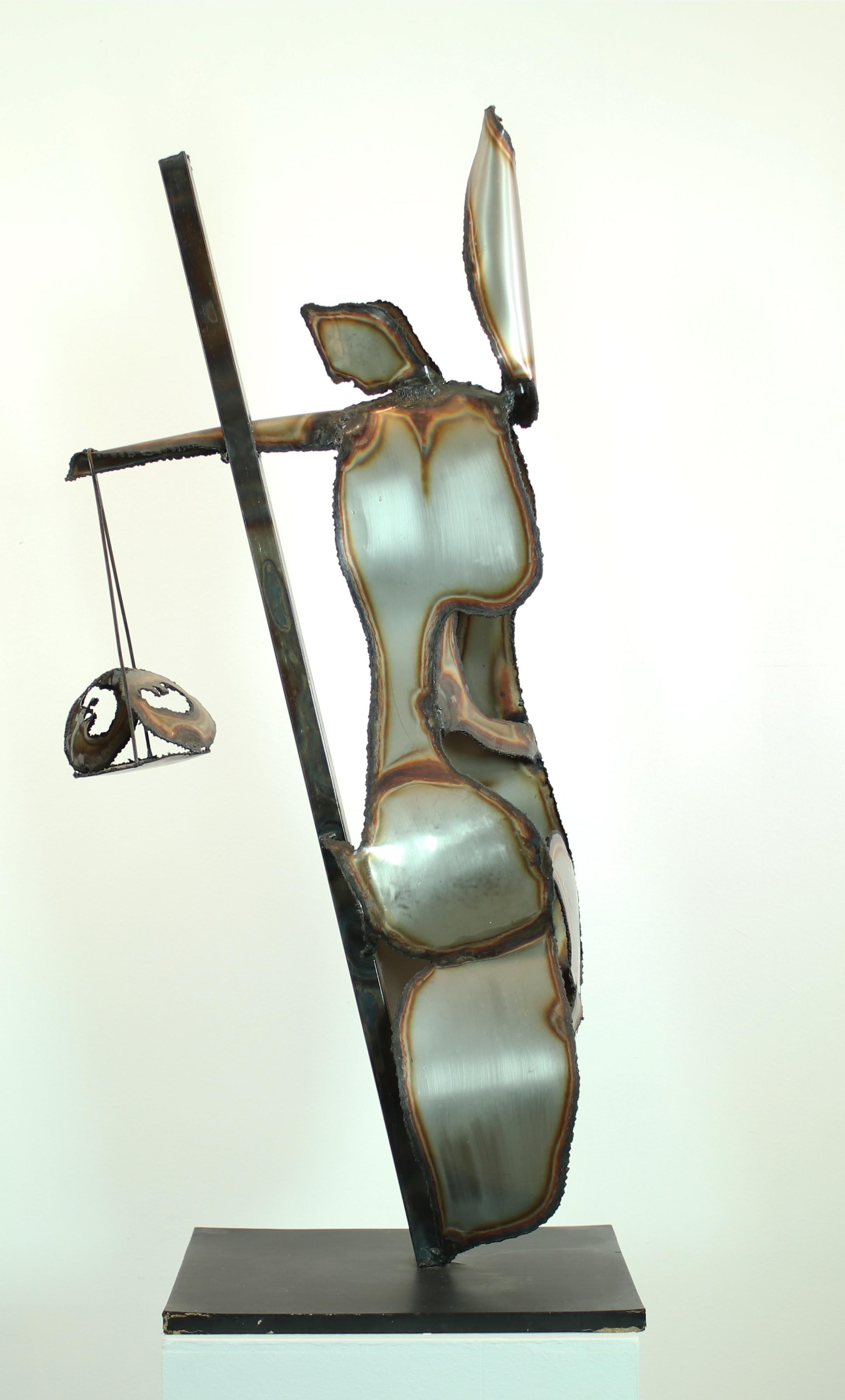 F. Soriano 10  Femmes  Sculpture originale en fer « HERA », 1995 en vente 1