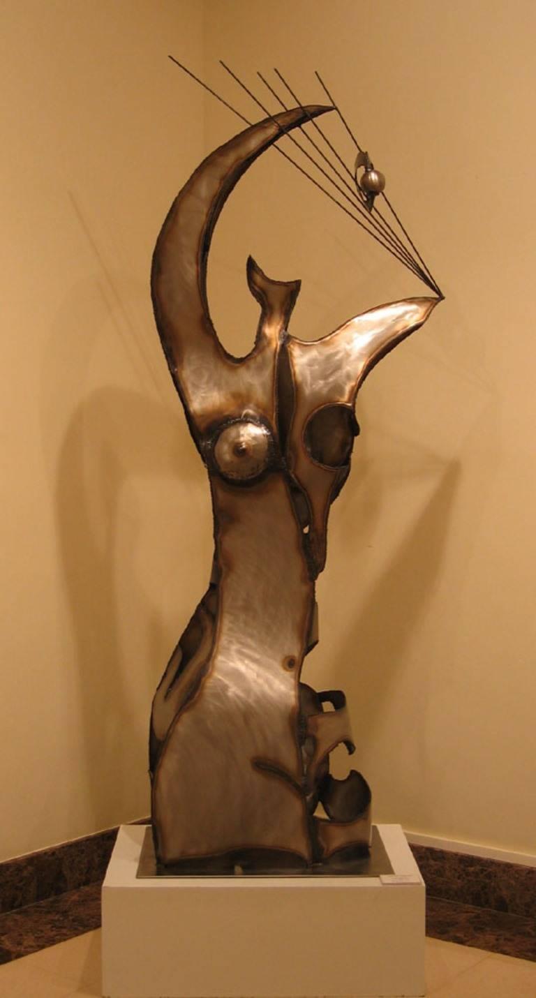 Figurative Sculpture di Ferran Soriano - F. Soriano Women "ALEGORIA" 2007 scultura originale in ferro e lamiera