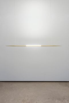 Lampada a sospensione Ferrão 7/8", 130 cm, di RAIN, Lampada contemporanea, Ottone