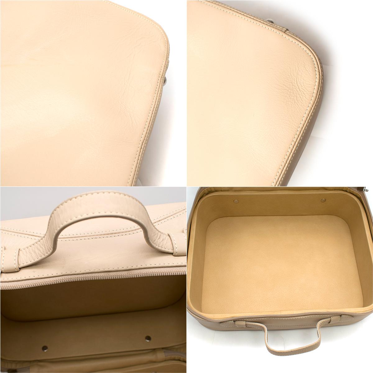 Ferrari Beige Leather Vanity case 34 X 26 cm 5
