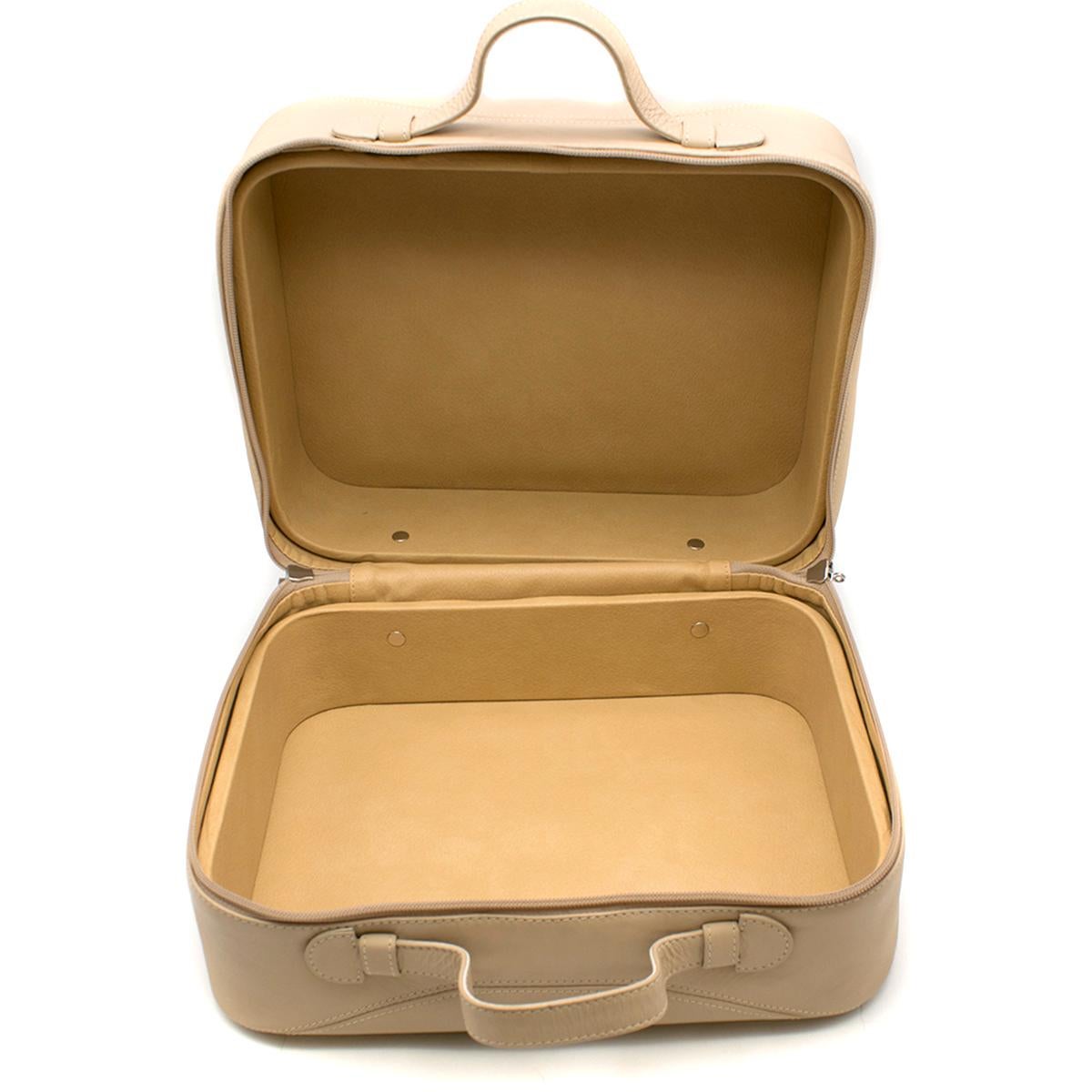 Ferrari Beige Leather Vanity case 34 X 26 cm 3