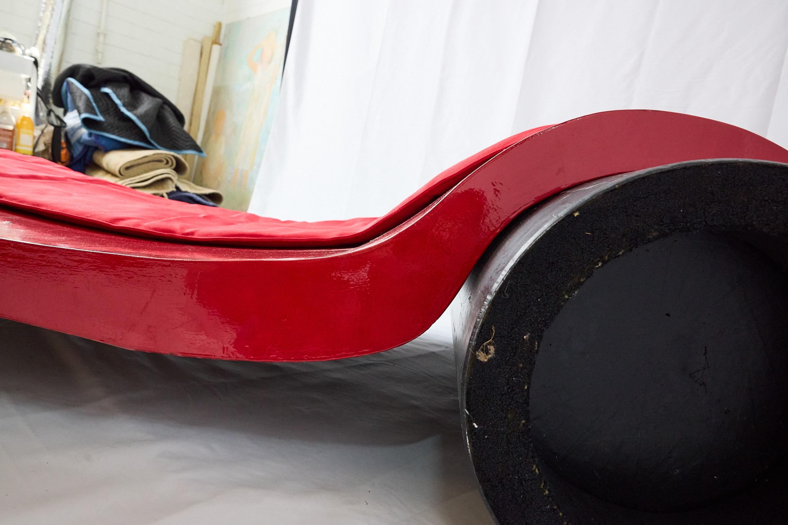 Tappezzeria Lettino laccato rosso Ferrari, personalizzato, Italia in vendita