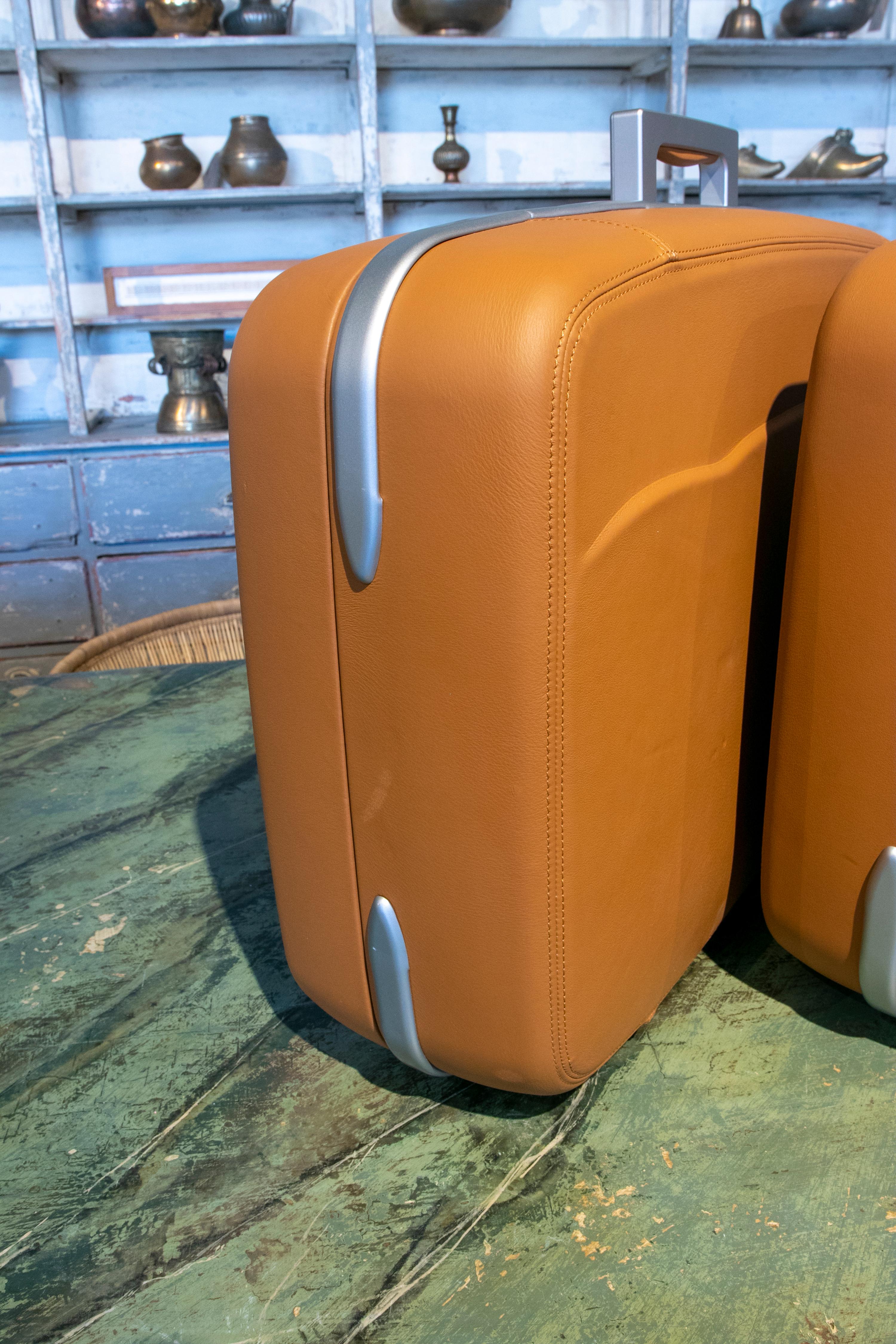 20th Century Ferrari Suitcase Set Manufactured by Schedoni in Tan Leather and Aluminium For Sale