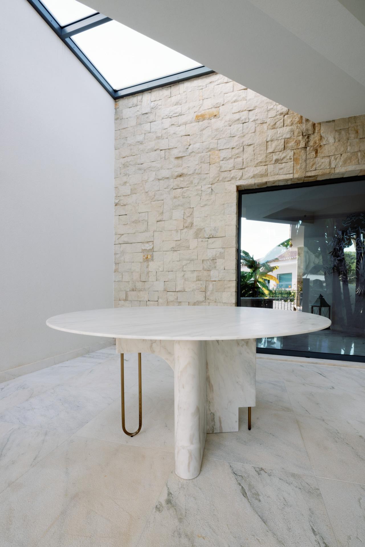 Modern Ferreirinha Marble Dining Table, Handmade in Portugal by Greenapple In New Condition For Sale In Lisboa, PT