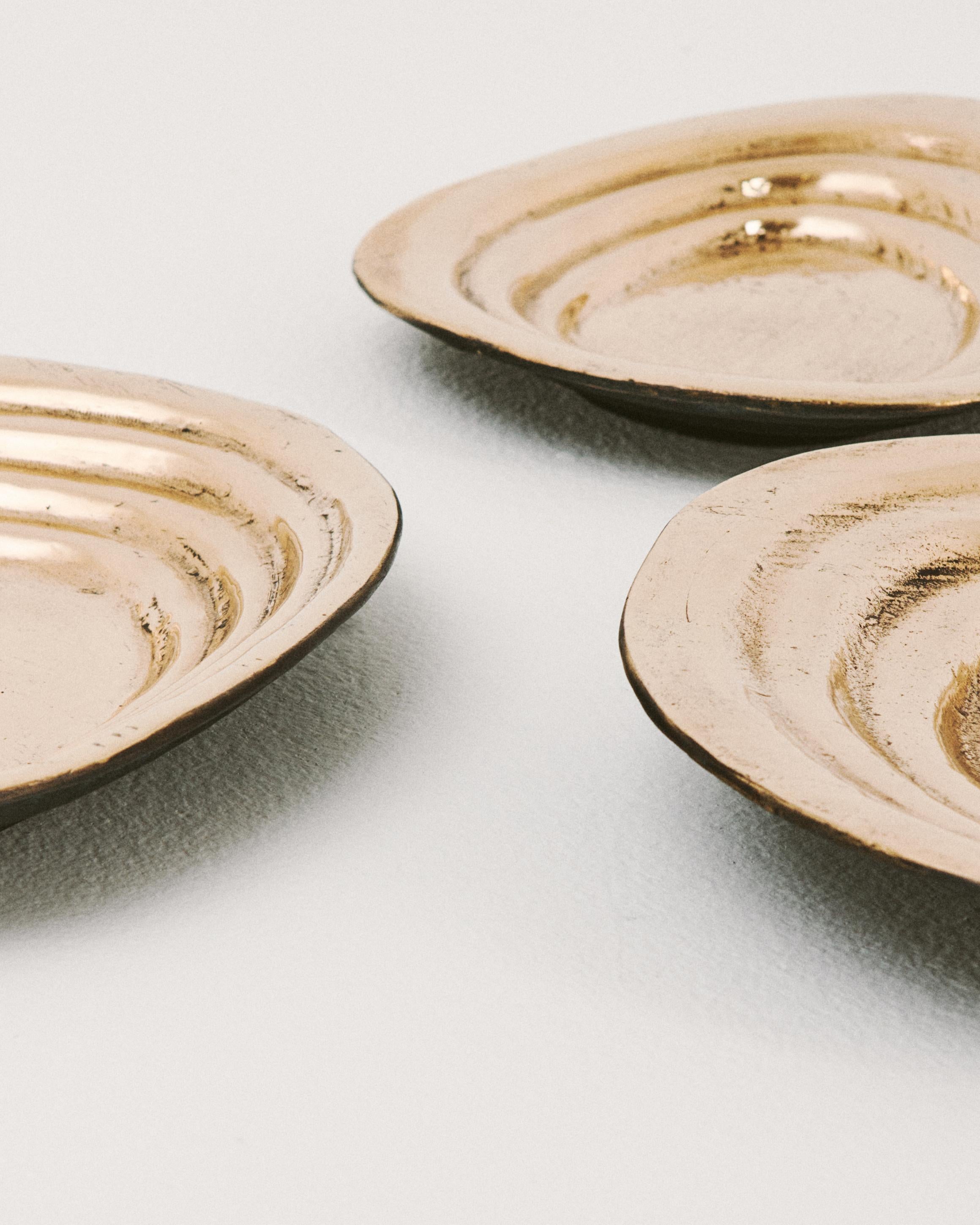 Orbite ( cast bronze trays ) - Modern Art by Ferreri Giovanni Luca