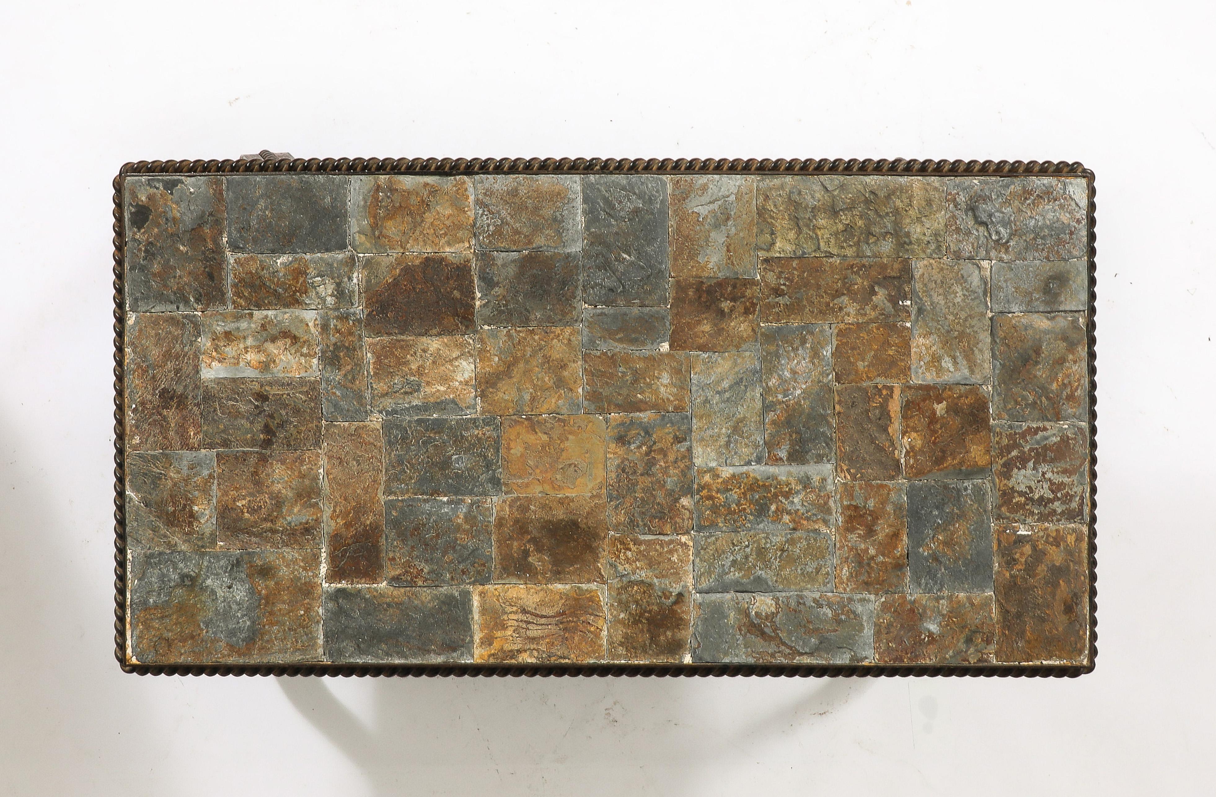 Table basse Ferronnerie et mosaïque d'ardoise ardoise - France années 1970 Bon état à New York, NY