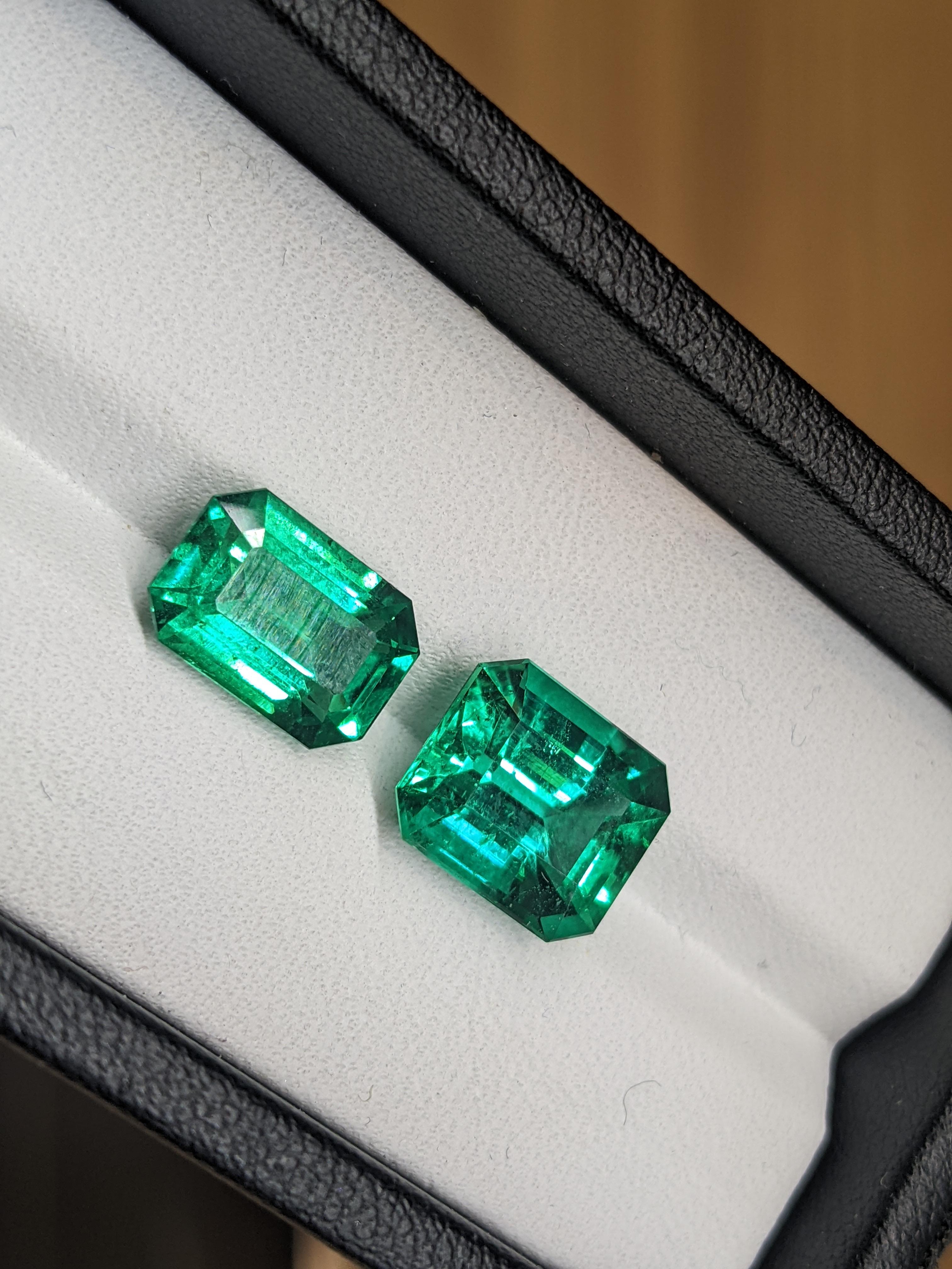 FERRUCCI GIA Certified 4.53 Carat Emerald Cut Emerald Diamond Platinum Ring 9