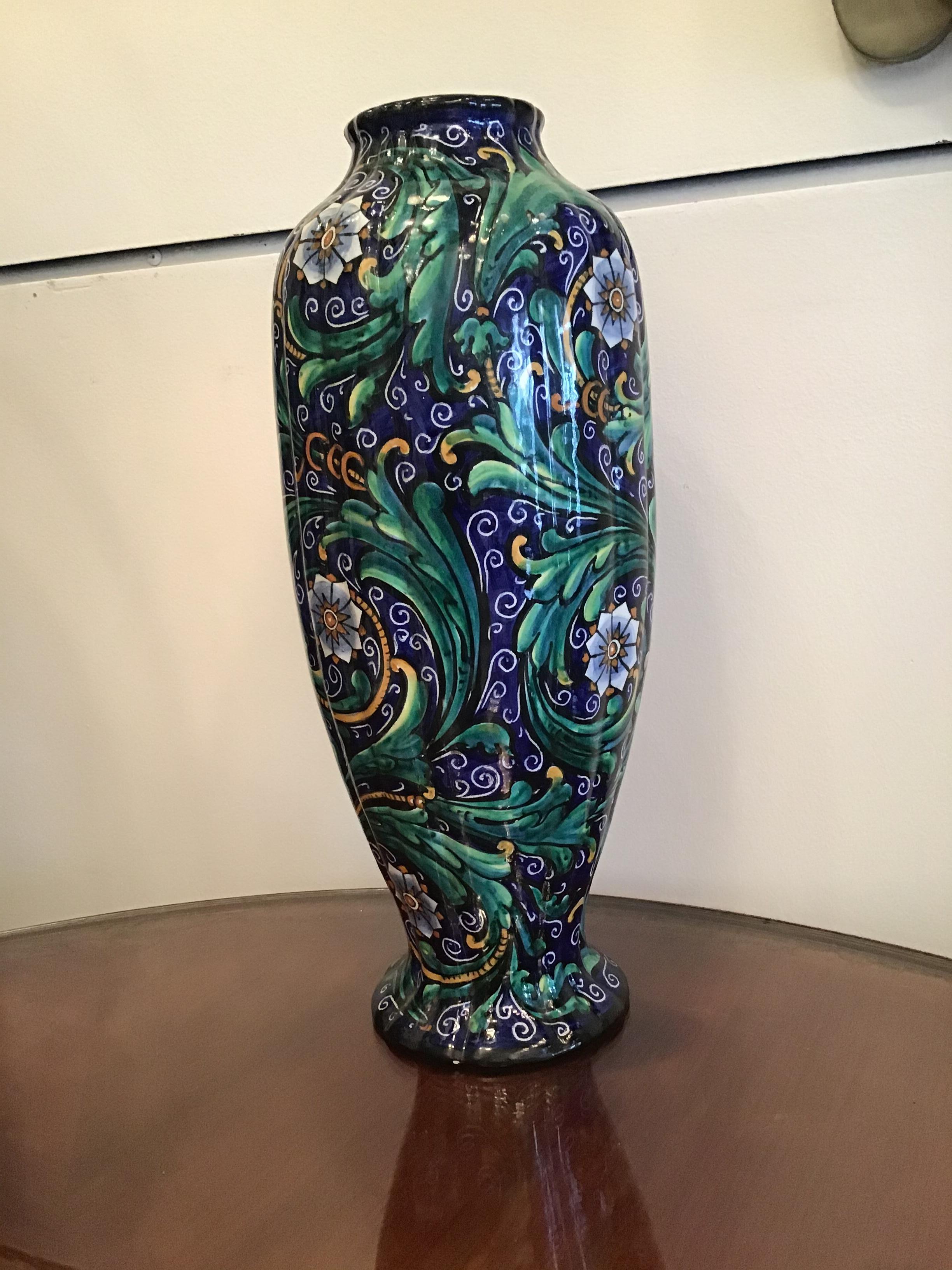 Ferruccio Mengaroni vase ceramic 1940 Italy.