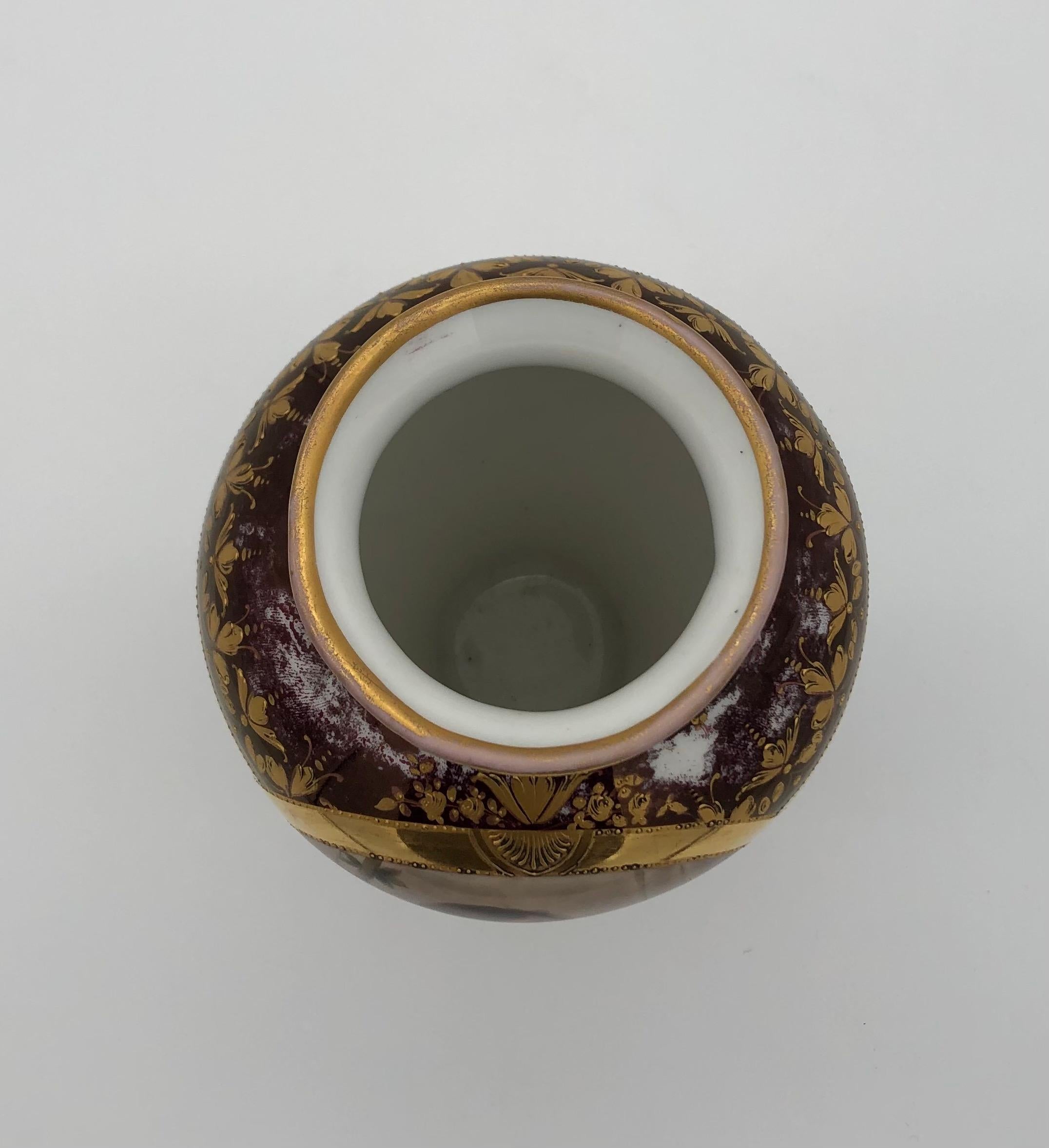20ième siècle Vase en porcelaine royale de Vienne « Festgesang » en vente