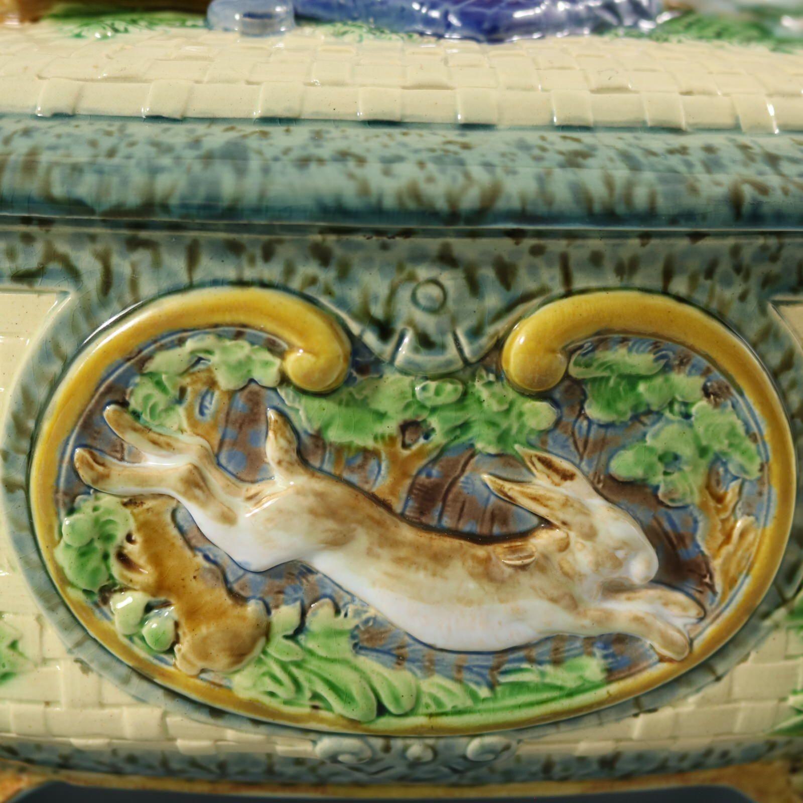 Festive Victorian Minton Majolica Game Pie Dish with Gun Dog For Sale 8