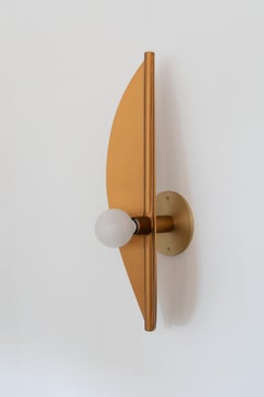 Lampada da parete moderna in acciaio e ottone metallizzato Feuillage, Carla Baz