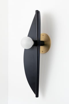 Lampada da parete moderna Unique Night Blue Steel & Brass Feuillage, Carla Baz